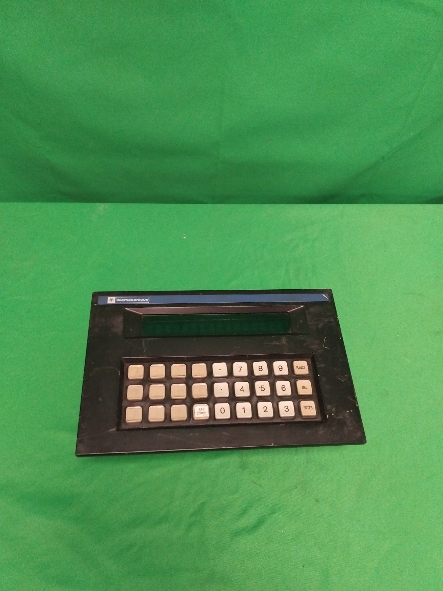 Telemecanique XBT-A72101 XBTA72101 TERMINAL COMPACT