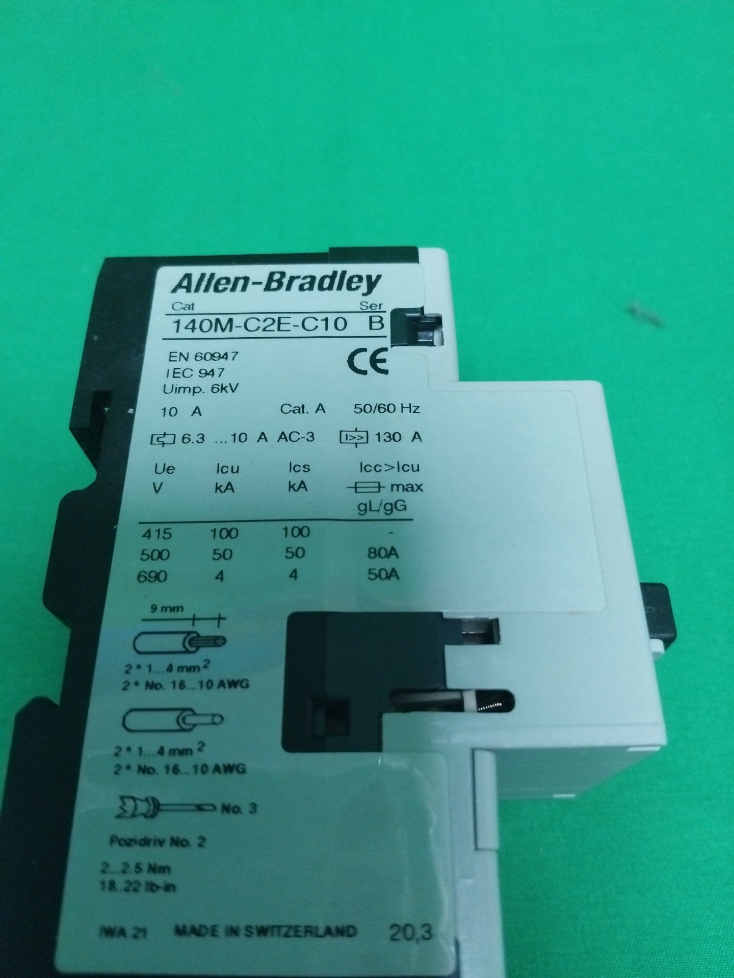 Allen Bradley 140M-C2E-C10 140MC2EC10 DISJONCTEUR