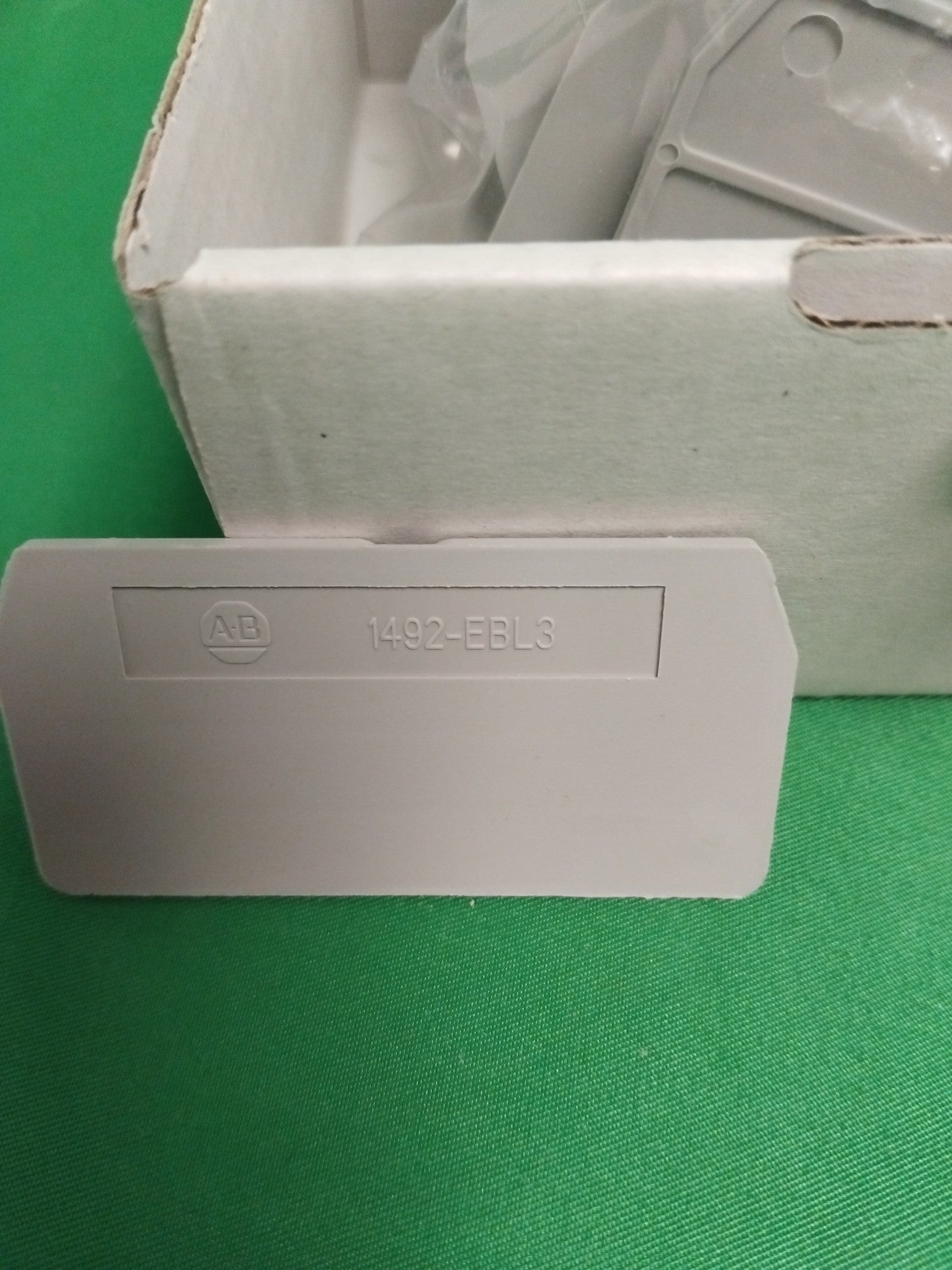 Allen Bradley 1492-EBL3 1492EBL3 BOX OF 50 UNITS