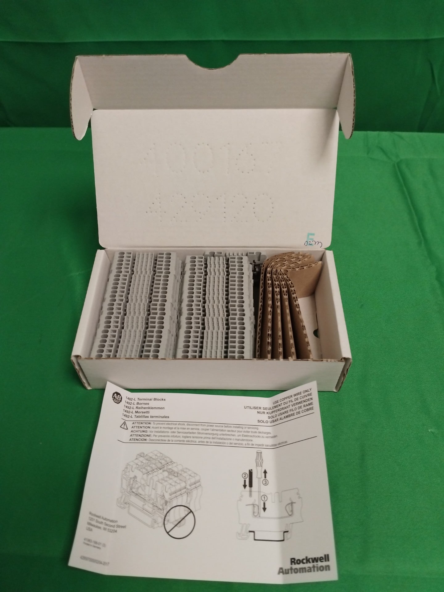 Allen Bradley 1492-L2 1492L2 BOX OF 50 UNITS