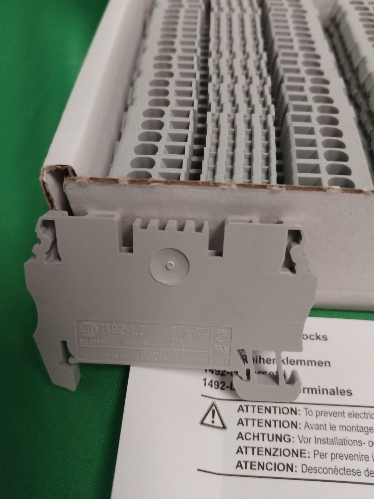 Allen Bradley 1492-L2 1492L2 BOX OF 50 UNITS