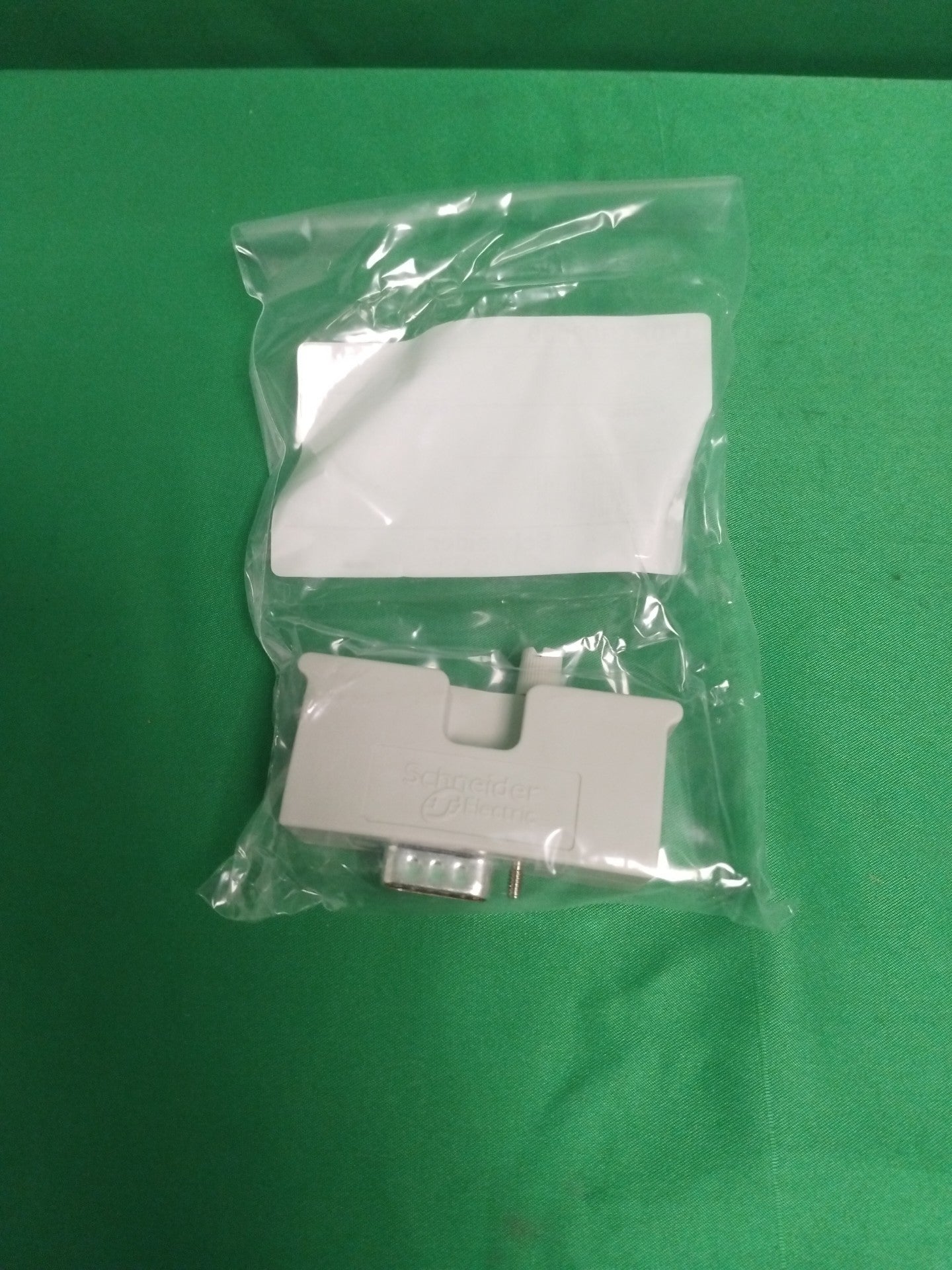 Schneider-Electric 170XTS02000 170XTS02000 MB+ (DB9) CABLE CONNECTOR