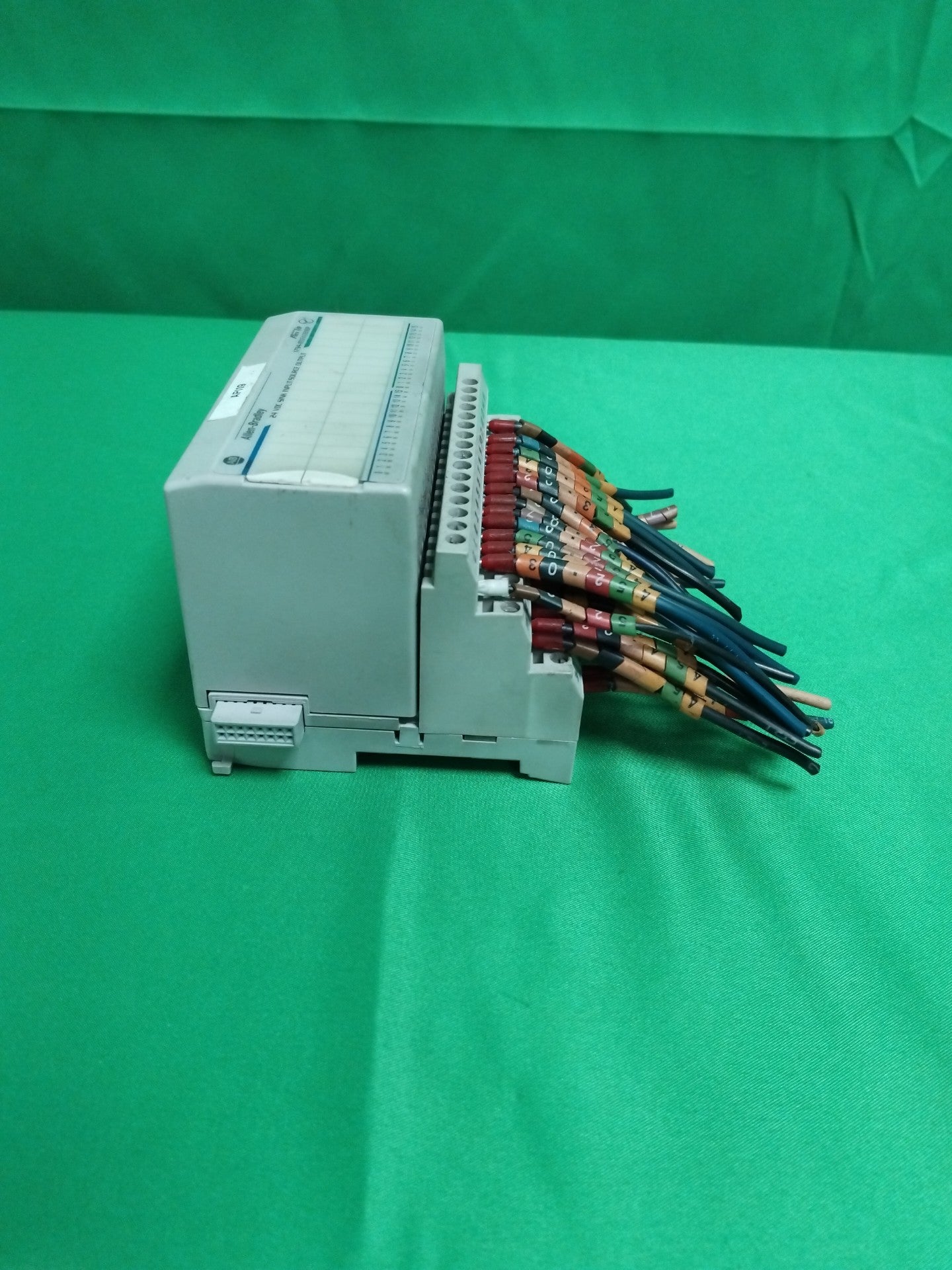 Allen Bradley 1794-IB16X0B16P 1794IB16X0B16P