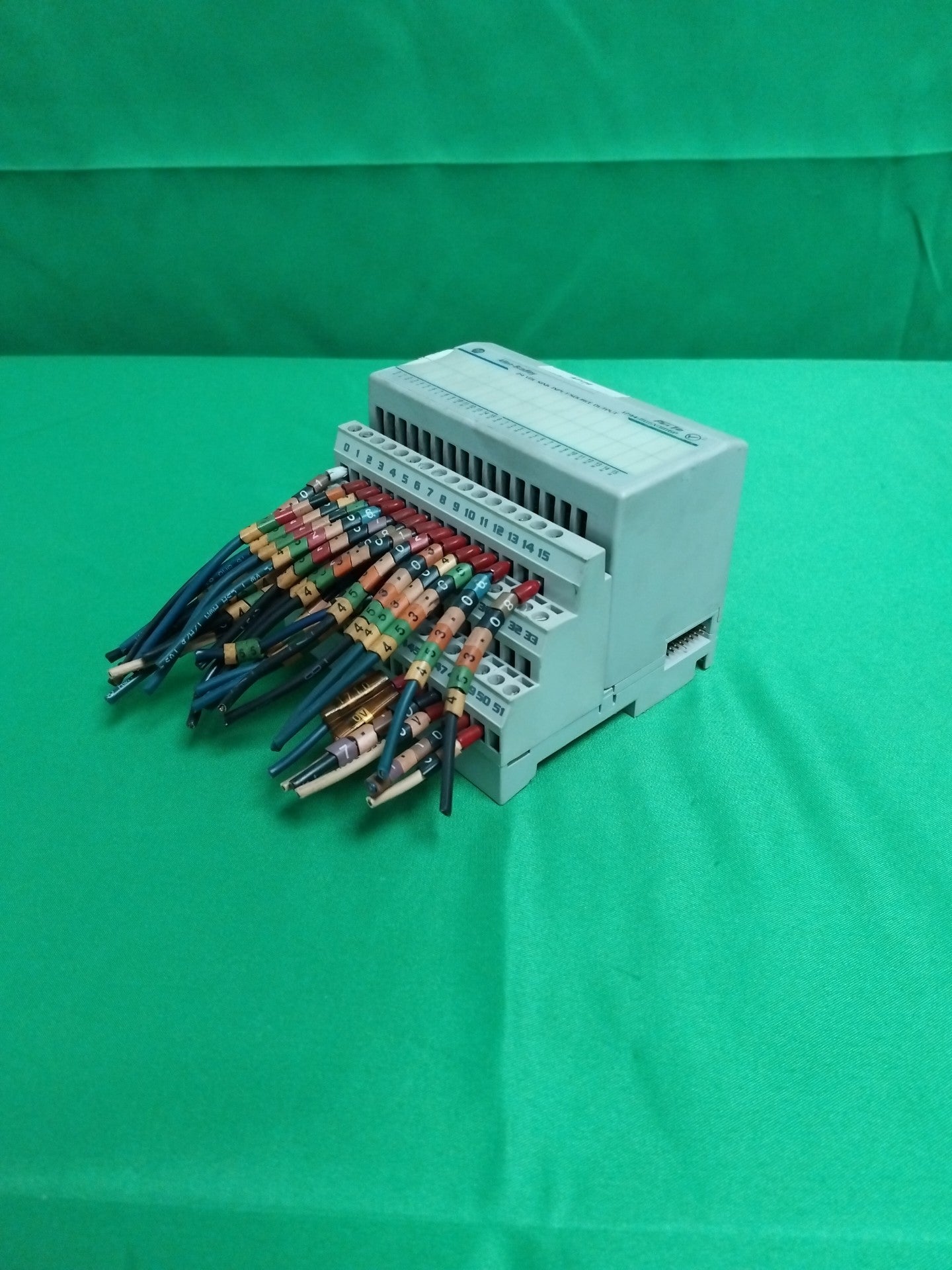 Allen Bradley 1794-IB16X0B16P 1794IB16X0B16P