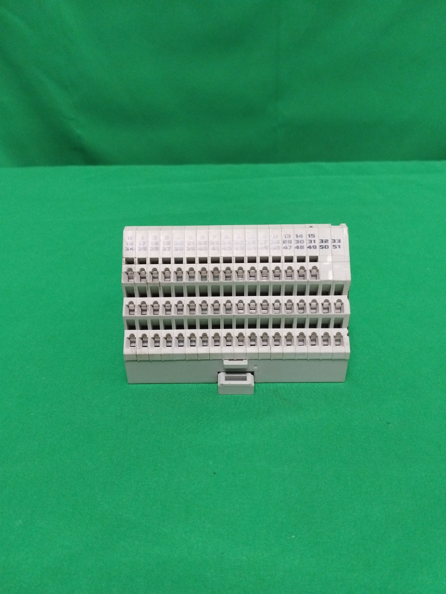 Allen Bradley 1794-TB32S 1794TB32S Serie A