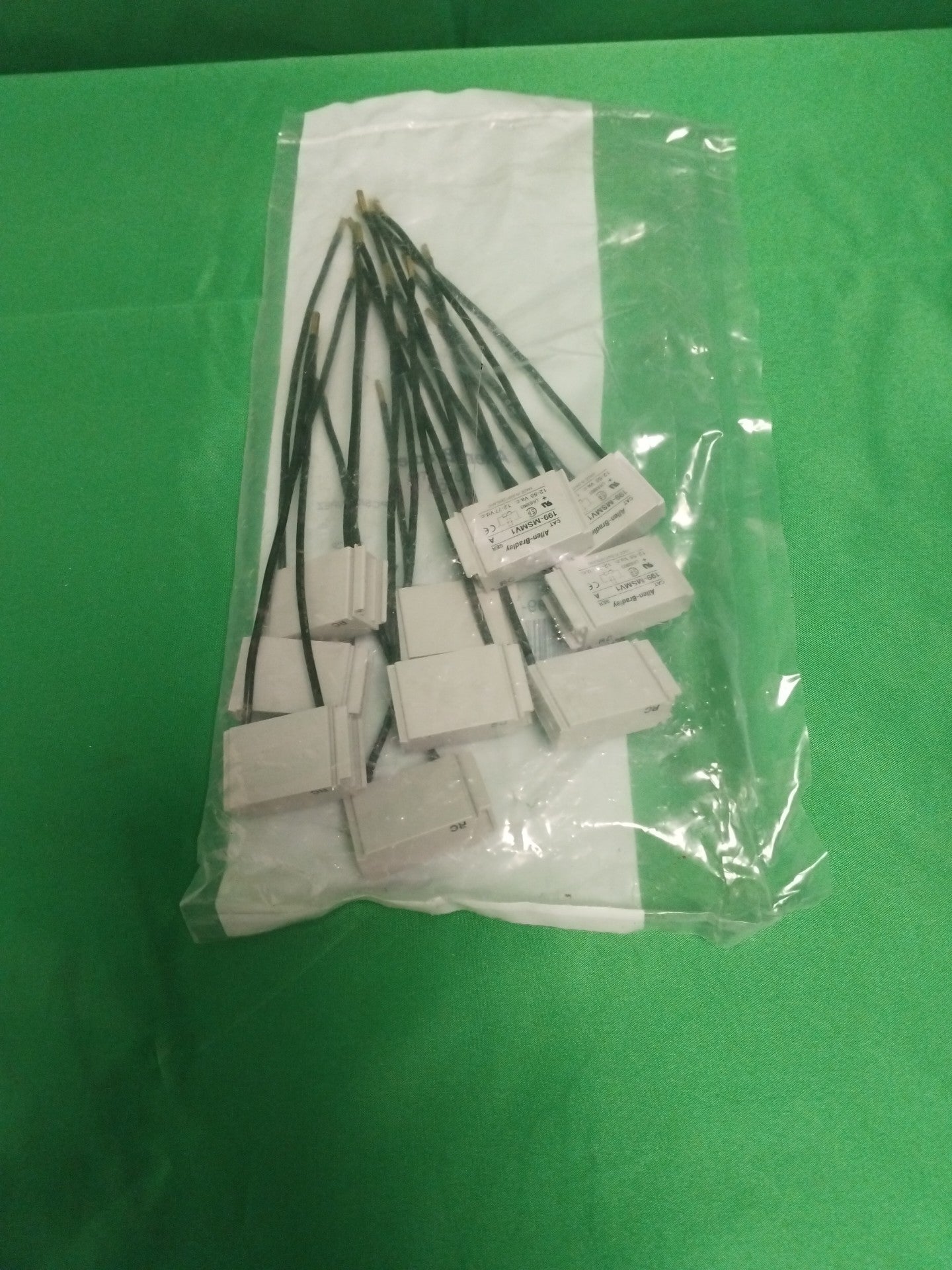 Allen Bradley 199-MSMV1 199MSMV1 WITHOUT ORIGINAL PACKAGING