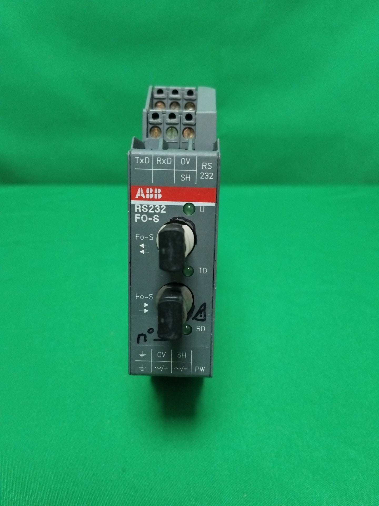ABB 1SNA684237R2300 1SNA684237R2300 Defective