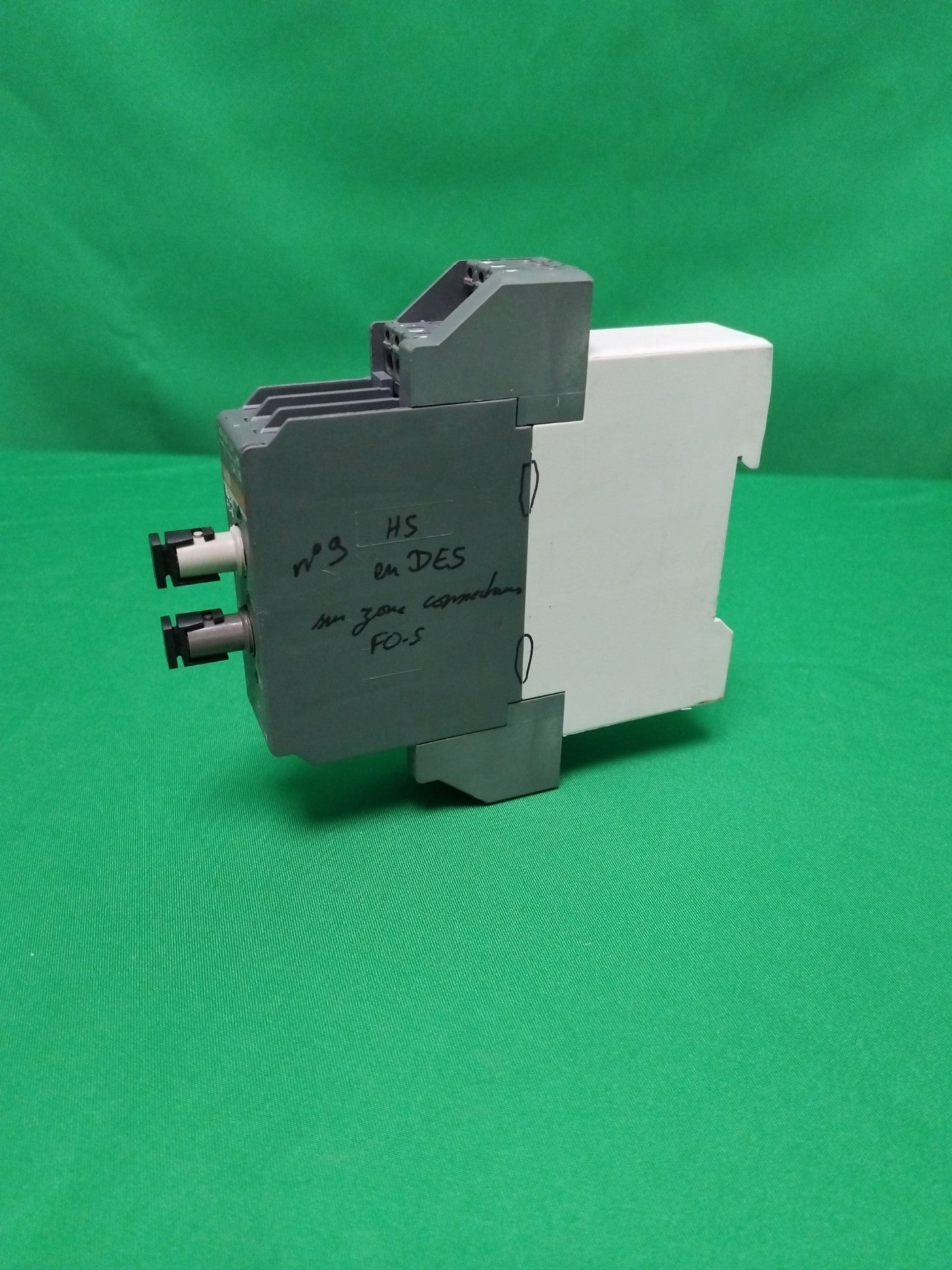 ABB 1SNA684237R2300 1SNA684237R2300 Defective