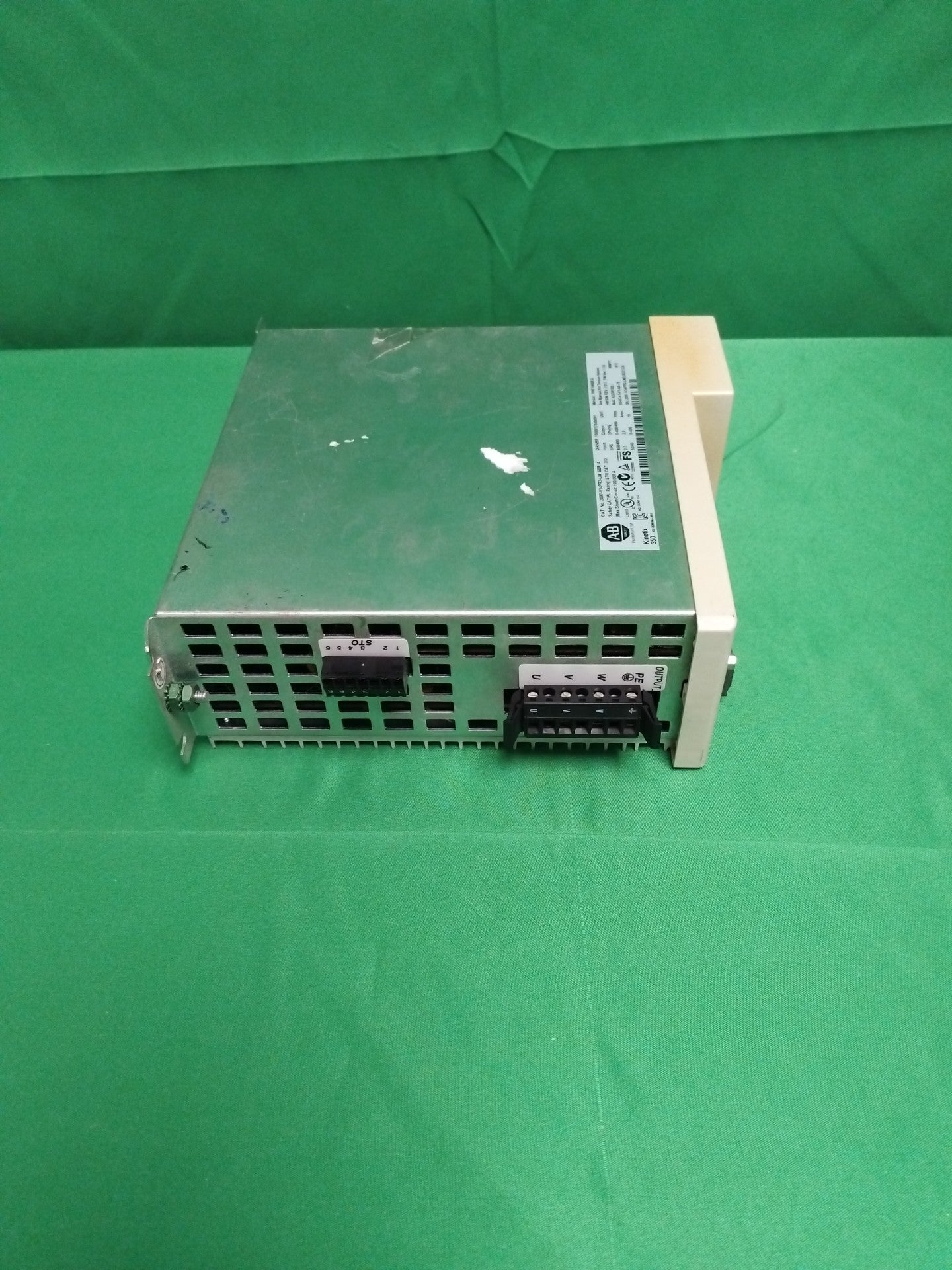 Allen Bradley 2097-V34PR3-LM 2097V34PR3LM KINETIX 350