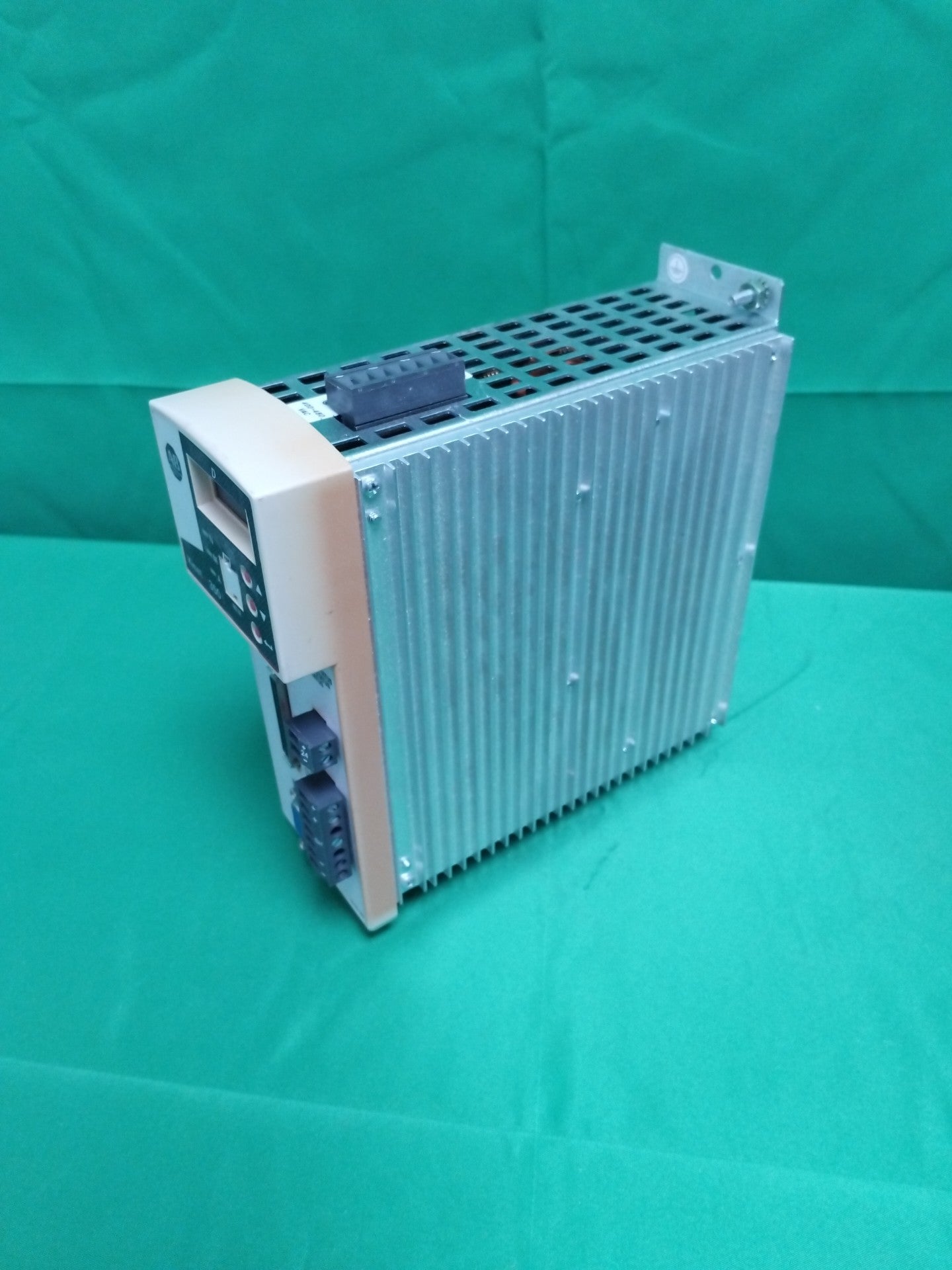 Allen Bradley 2097-V34PR3-LM 2097V34PR3LM KINETIX 350