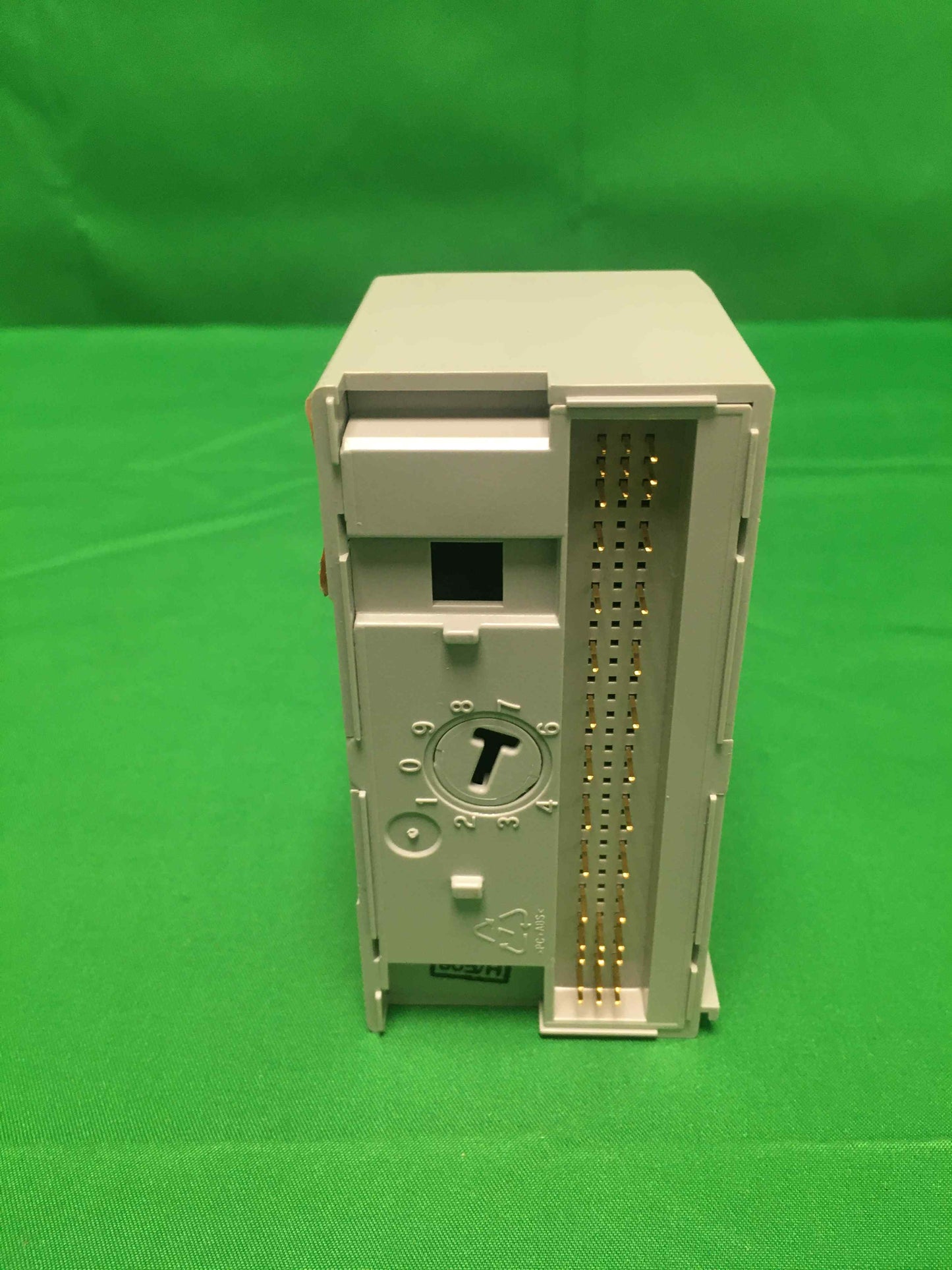 Allen-Bradley 1794-IB10XOB6 1794IB10XOB6 WITHOUT ORIGINAL PACKAGING