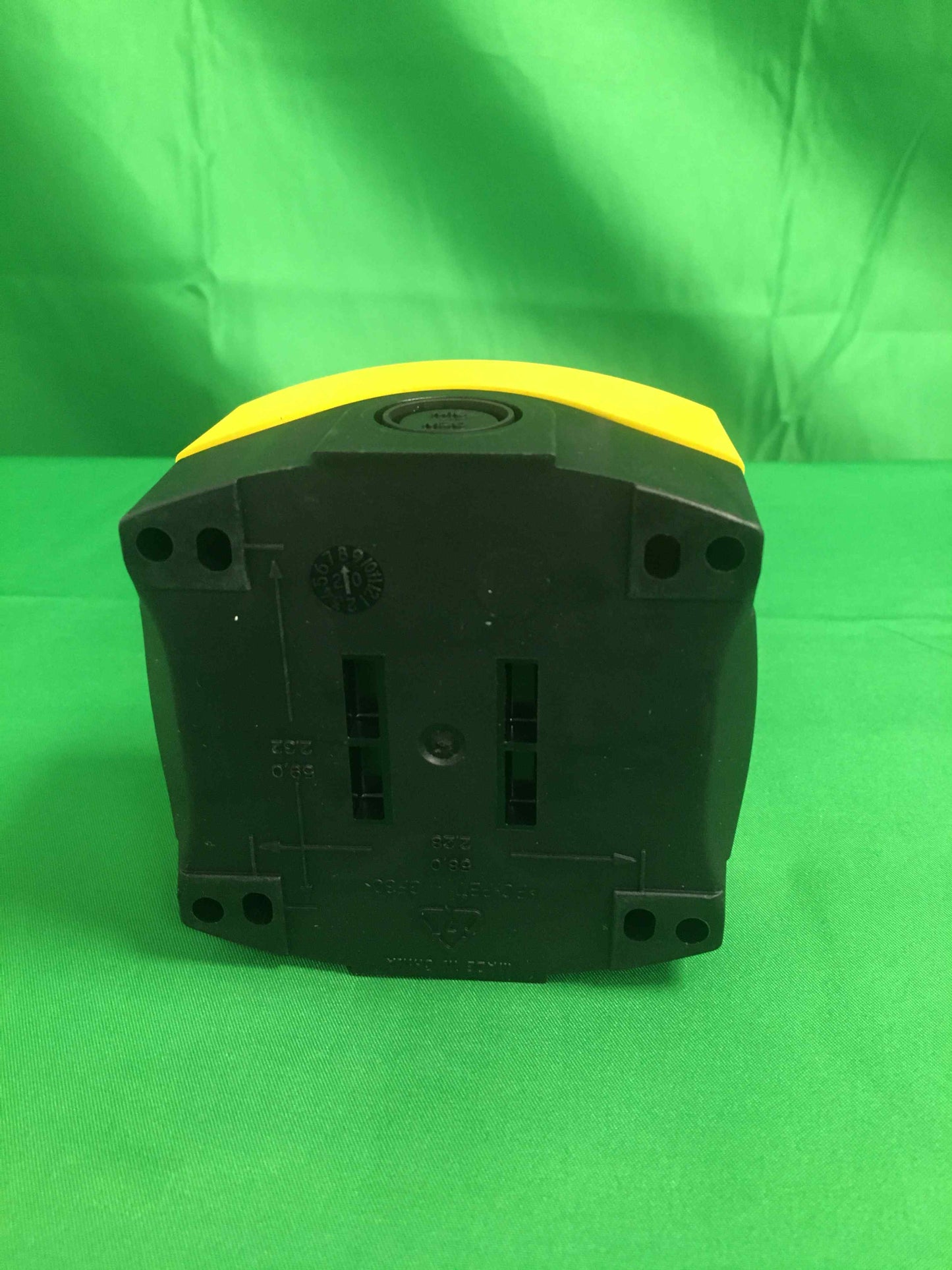 Allen-Bradley 800F-1YM3 800F1YM3