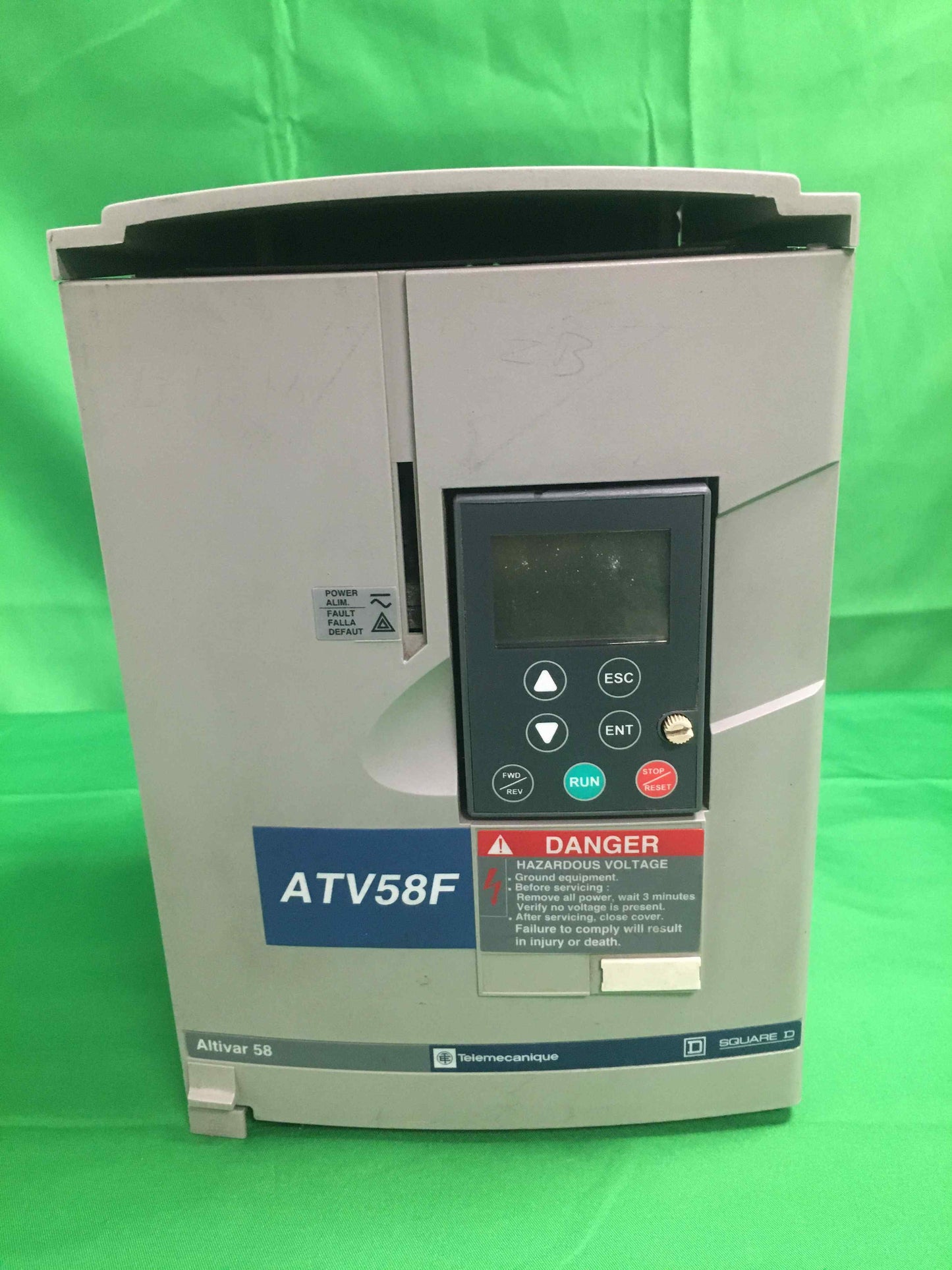 Telemecanique ATV58FHU18N4 ATV58FHU18N4