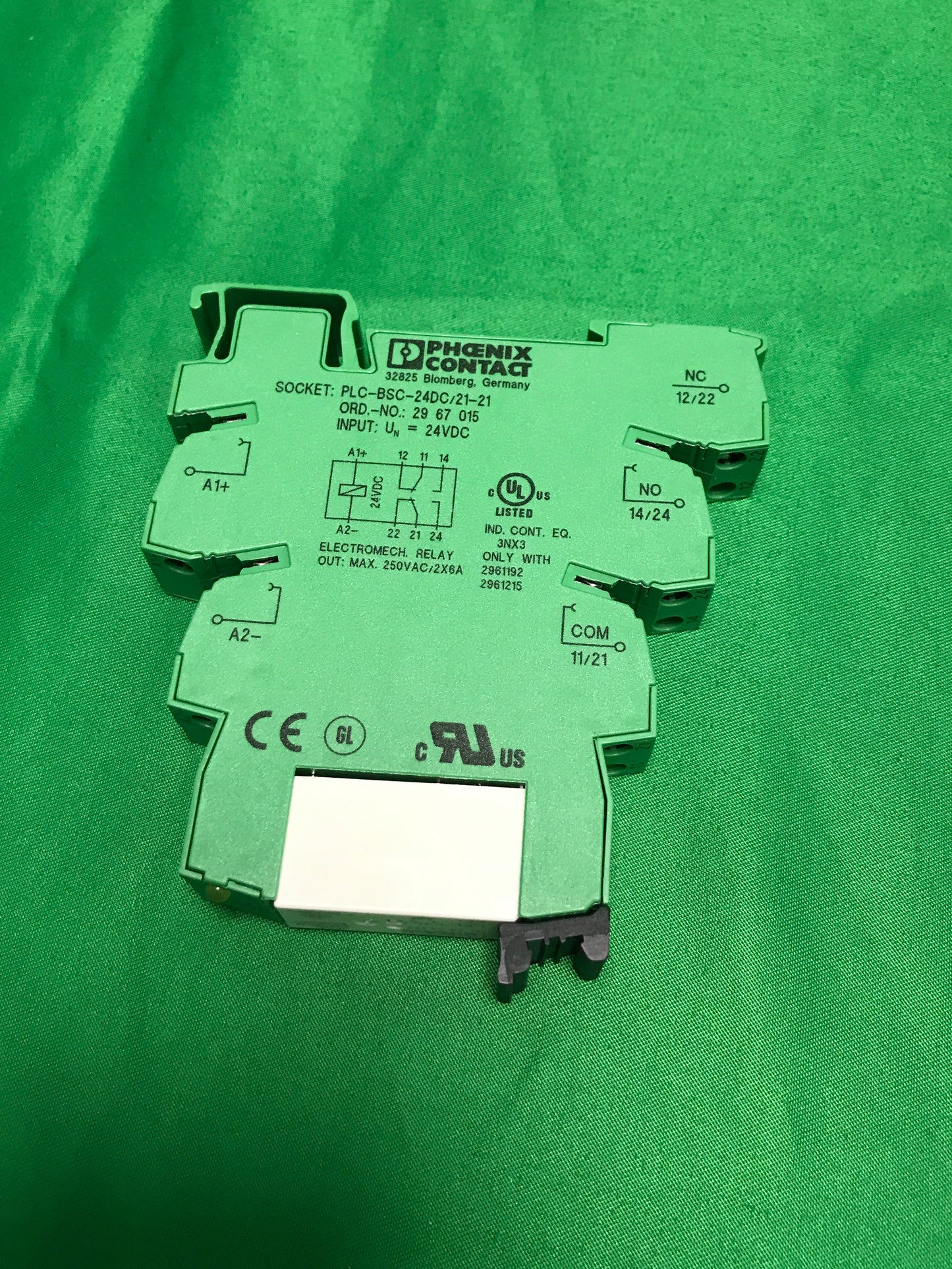 PHOENIX CONTACT PLC-RSC-24DC PLCRSC24DC 29 67 015 BOX OF 2 UNITS