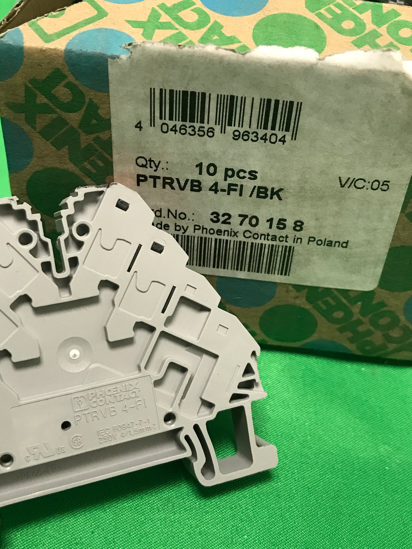 PHOENIX CONTACT PTRVB 4-FI BK PTRVB4FIBK PTRVB 4-FI/BK OPEN BOX OF 1 UNITS