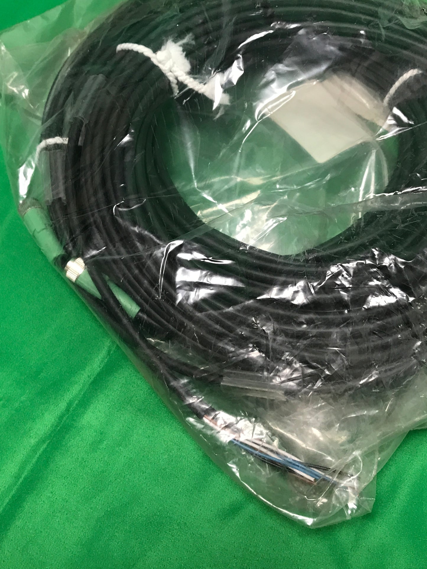 PHOENIX CONTACT SAC-4P-15,0-PUR M 8FS SAC4P150PURM8FS SAC-4P-15,0-PUR/M 8FS