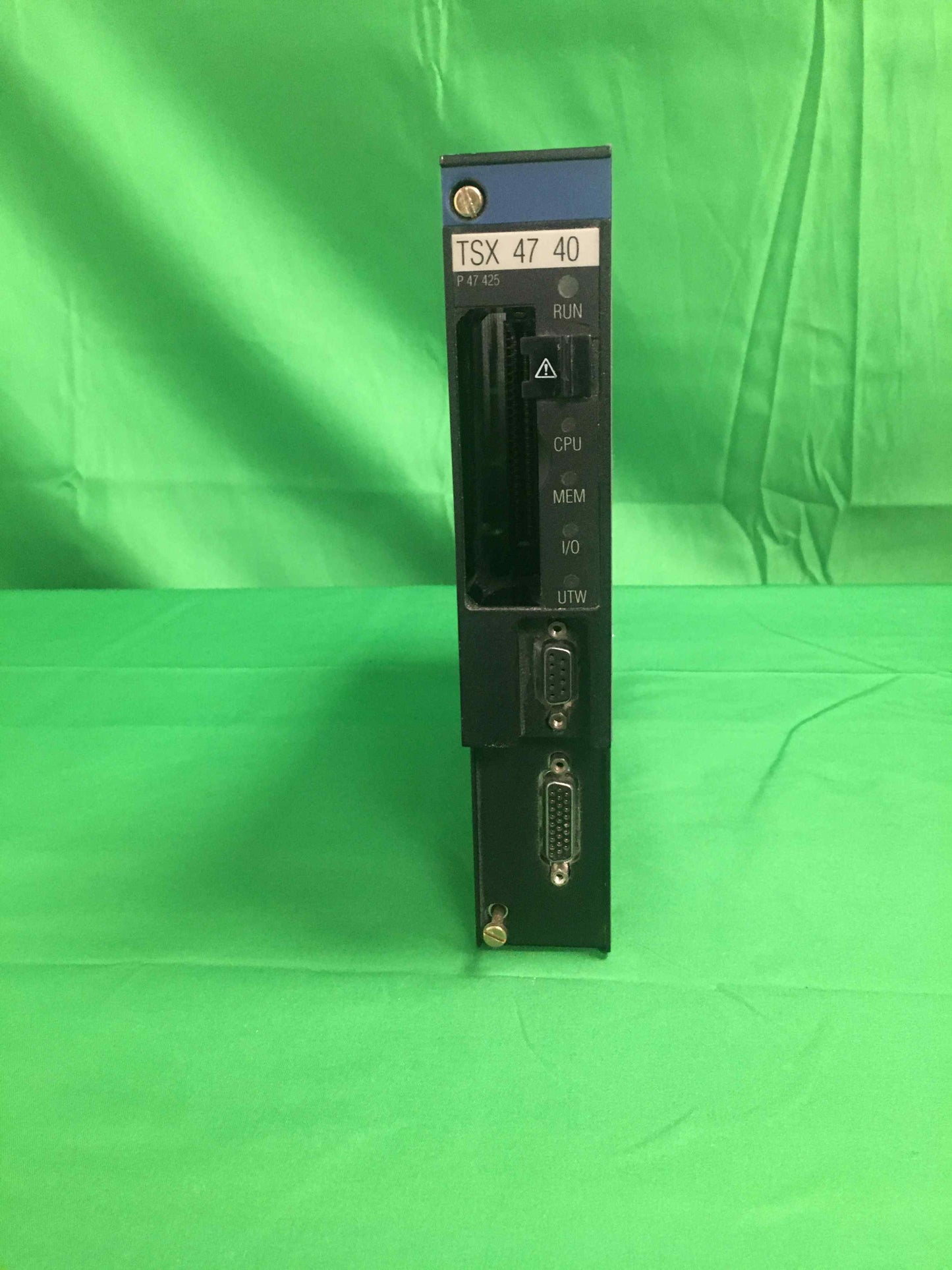 Schneider-Electric TSXP47425 TSXP47425