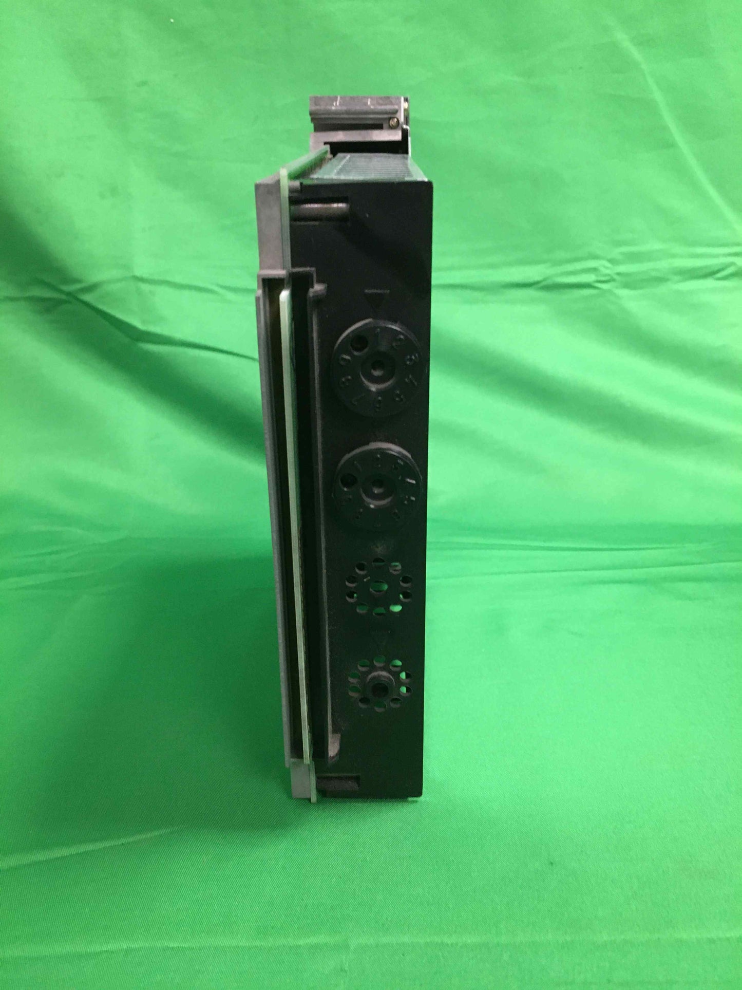 Telemecanique TSX MPT 104 TSXMPT104 AEG SCHNEIDER AUTOMATION