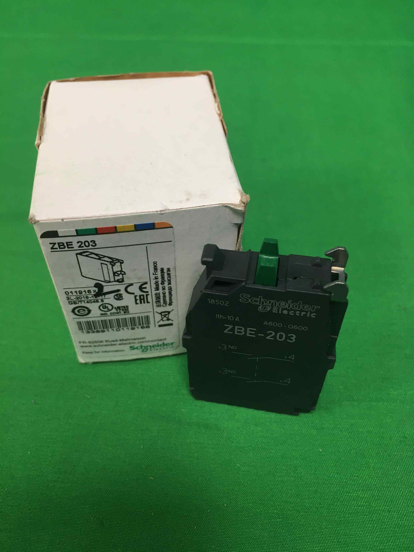 Schneider-Electric ZBE 203 ZBE203 2 UNITS