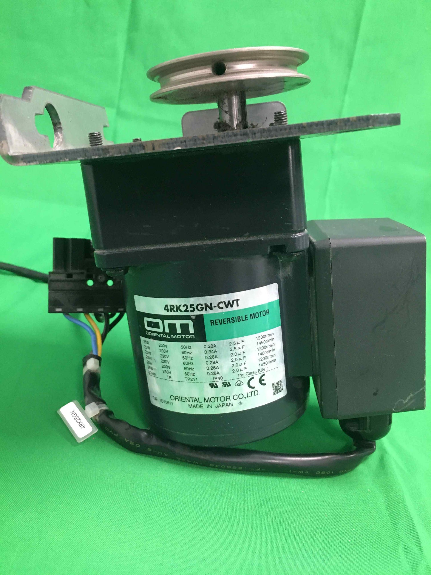 OM ORIENTAL MOTOR 4RK25GN-CWT 4RK25GNCWT + 4GN5K