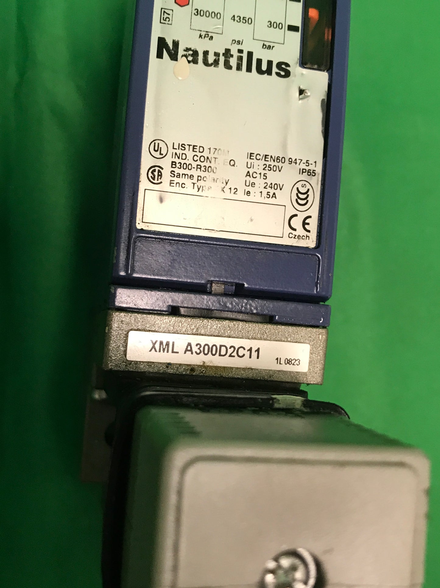 Telemecanique XML A300D2C11 XMLA300D2C11