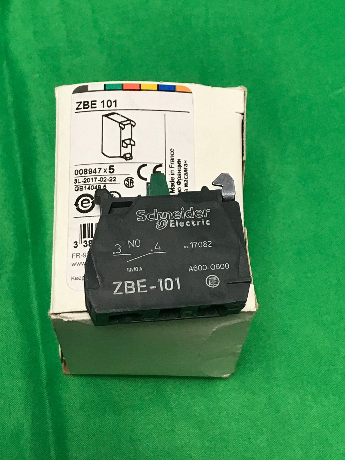 Schneider-Electric ZBE 101 ZBE101 BOX OF 2 UNITS