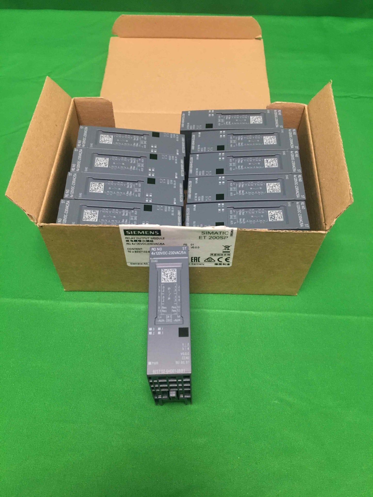 Siemens 6ES7 132-6HD01-0BB1 6ES71326HD010BB1 BOX OF 10 UNITS OPEN BOX