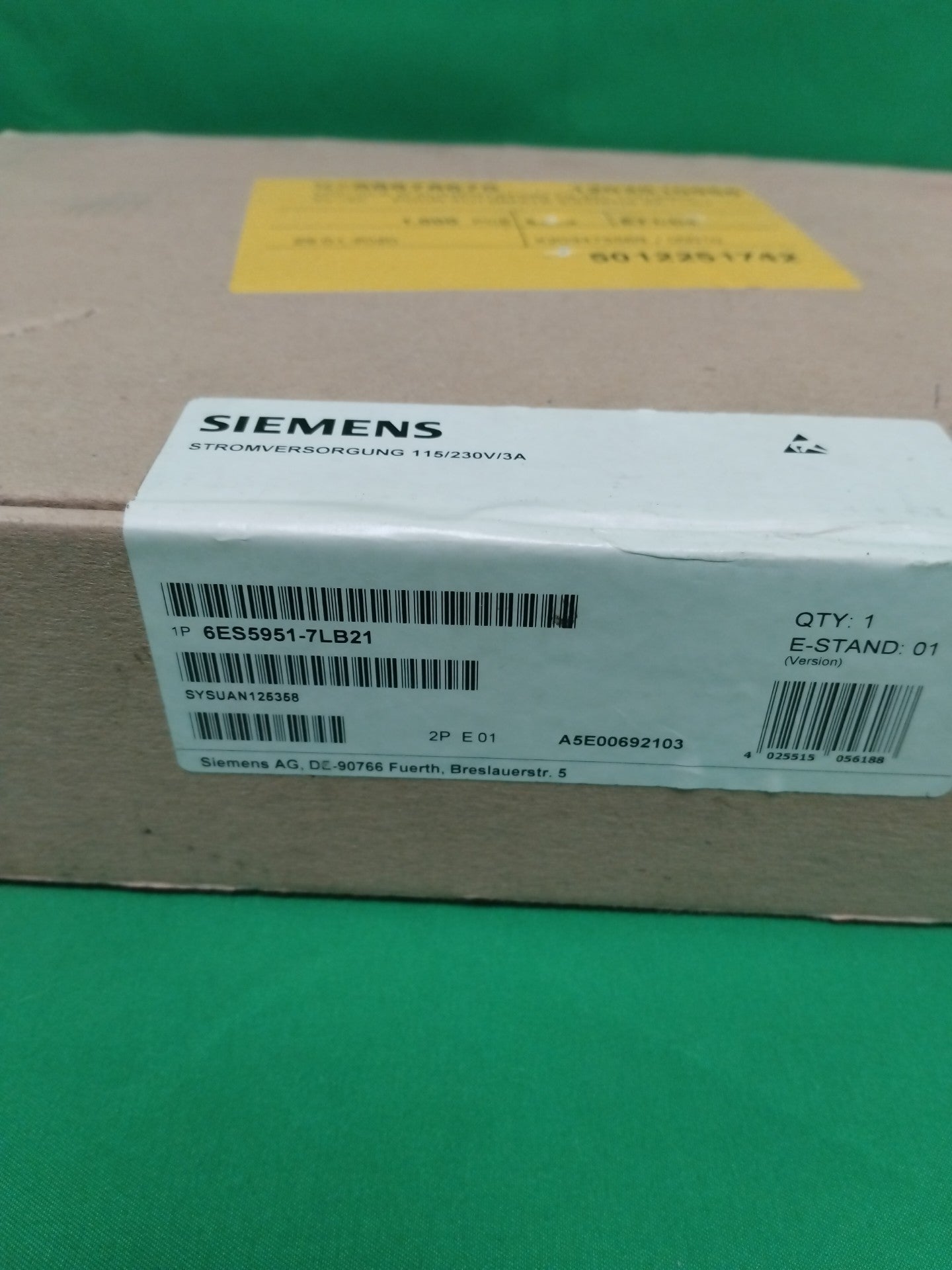 Siemens 6ES5951-7LB21 6ES59517LB21 SEALED