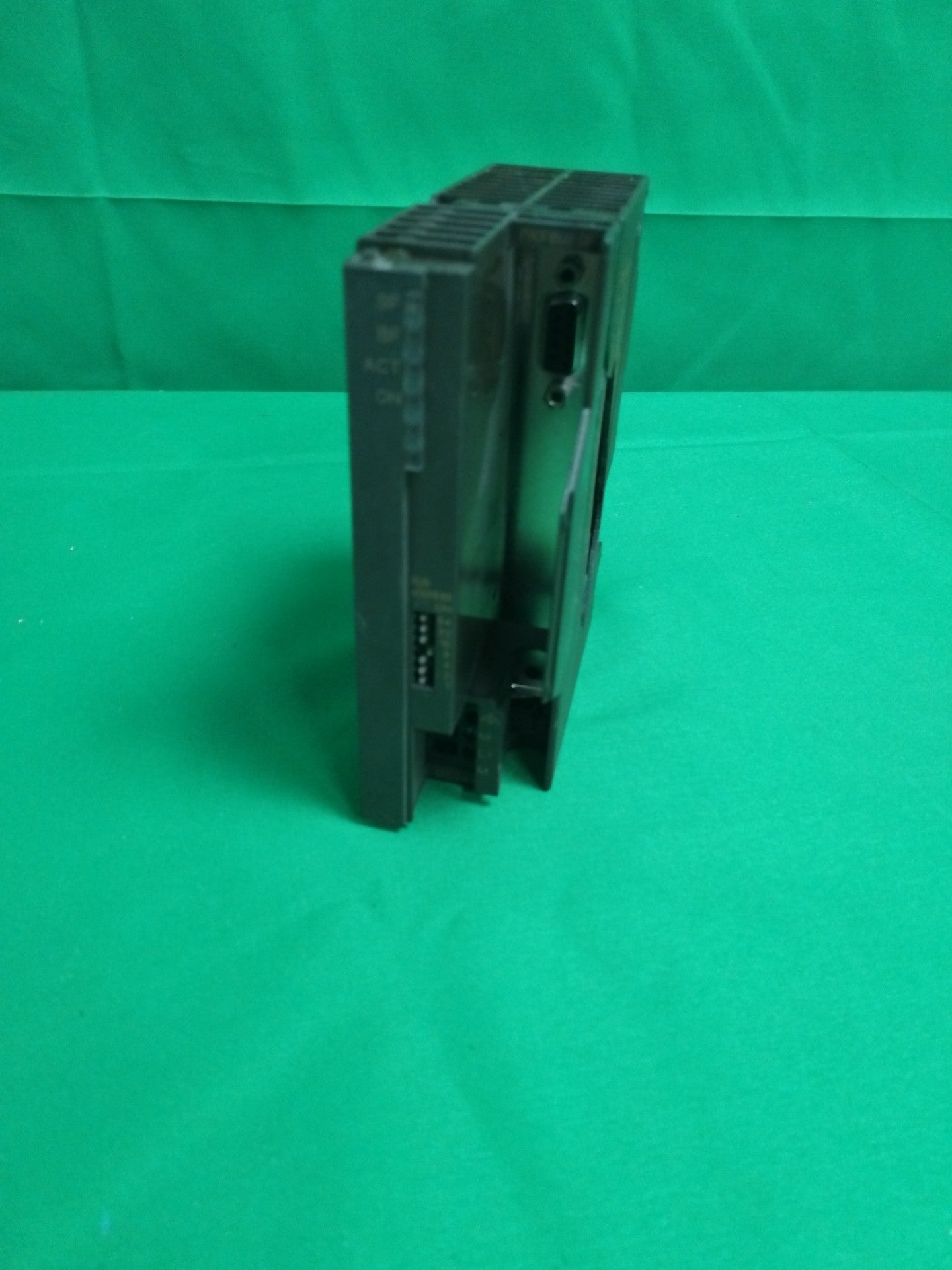 Siemens 6ES7 153-2AA02-0XB0 6ES71532AA020XB0 Defective