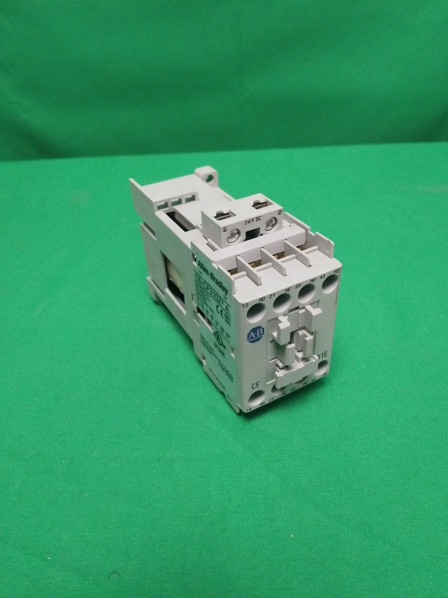 Allen Bradley 700-CF310ZJ 700CF310ZJ CONTACTEUR AUXILIAIRE