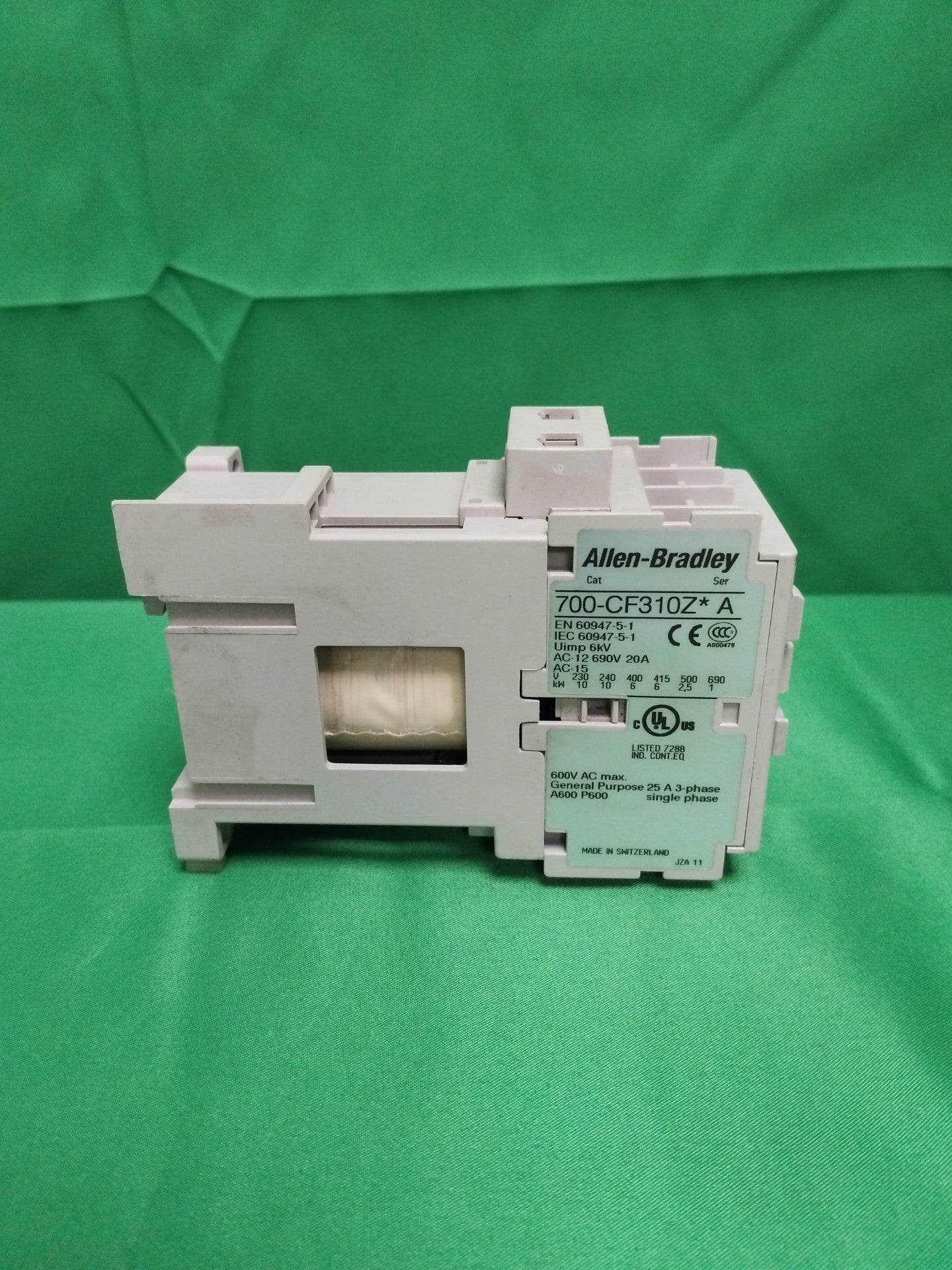 Allen Bradley 700-CF310Z* A 700CF310ZA CONTACTEUR