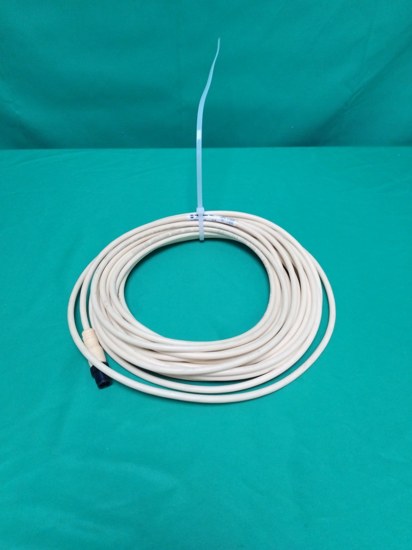 Allen Bradley 889D-M4UC-10 889DM4UC10