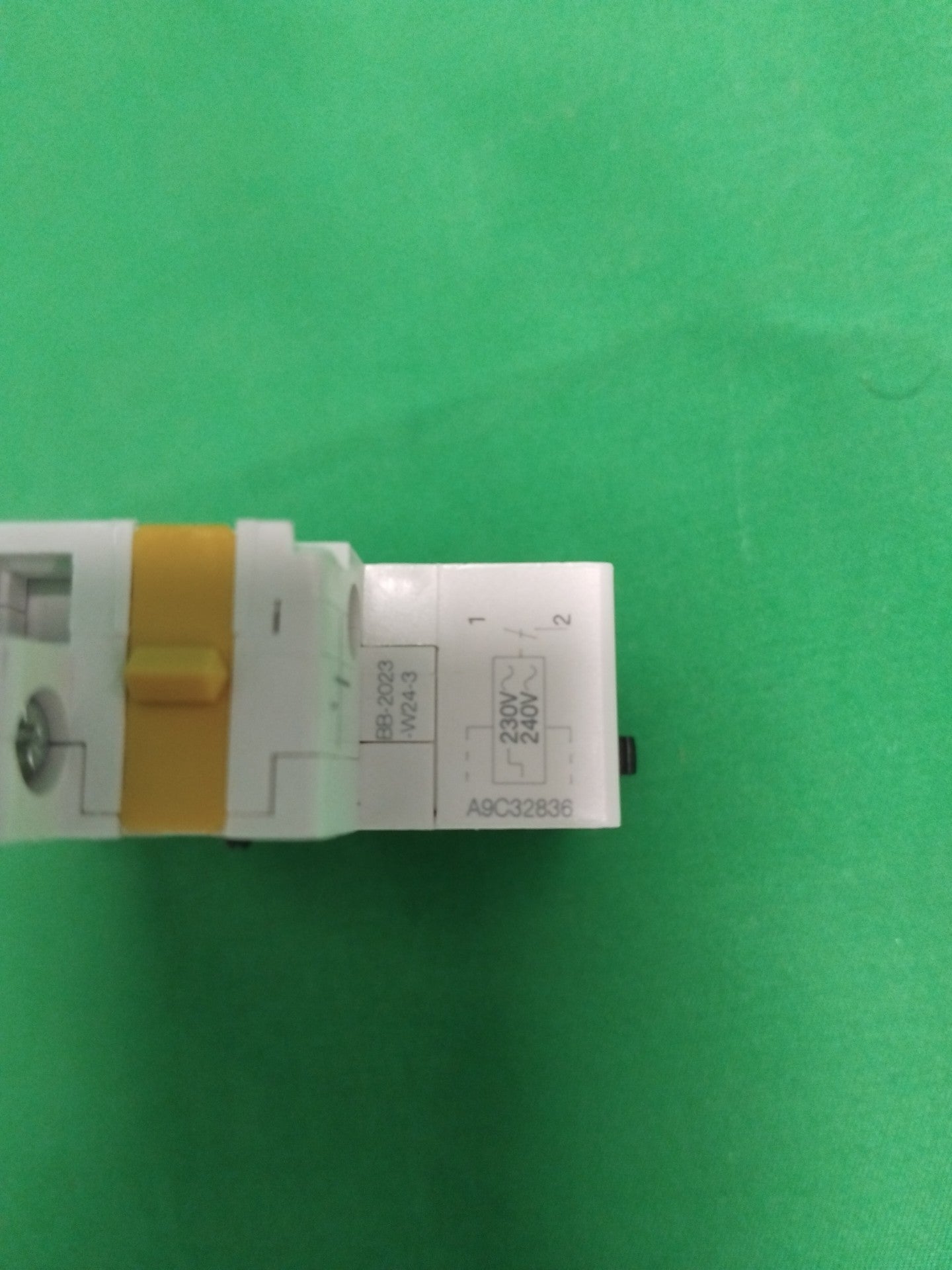 Schneider-Electric A9C32836 A9C32836 WITHOUT ORIGINAL PACKAGING
