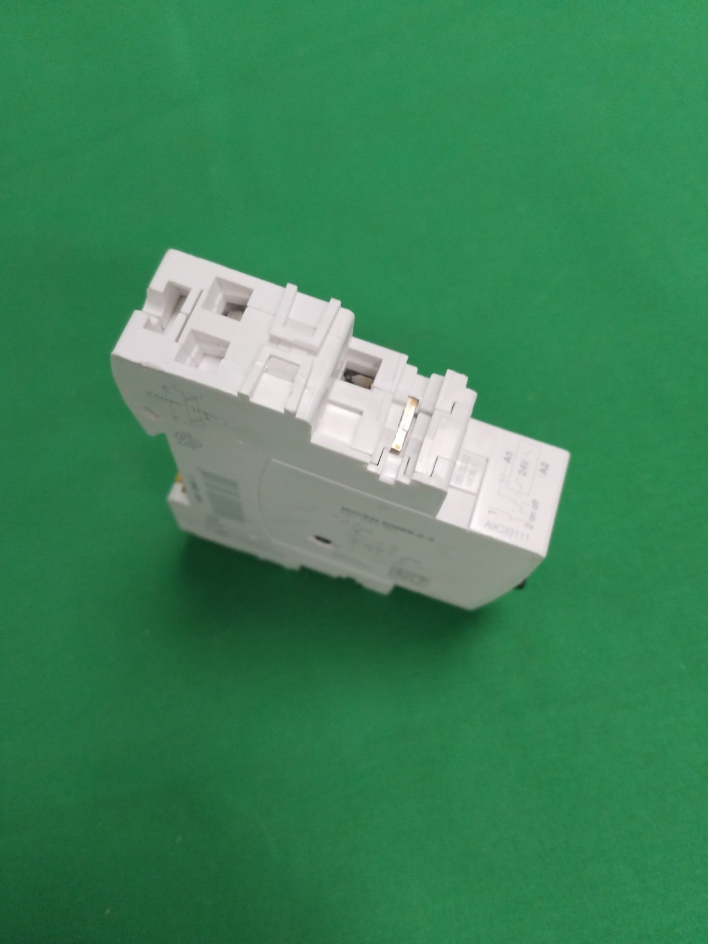 Schneider-Electric A9C33111 A9C33111 WITHOUT ORIGINAL PACKAGING