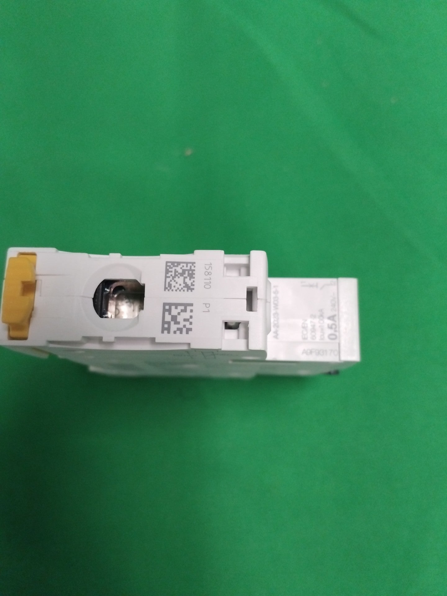 Schneider-Electric A9F93170 A9F93170 WITHOUT ORIGINAL PACKAGING