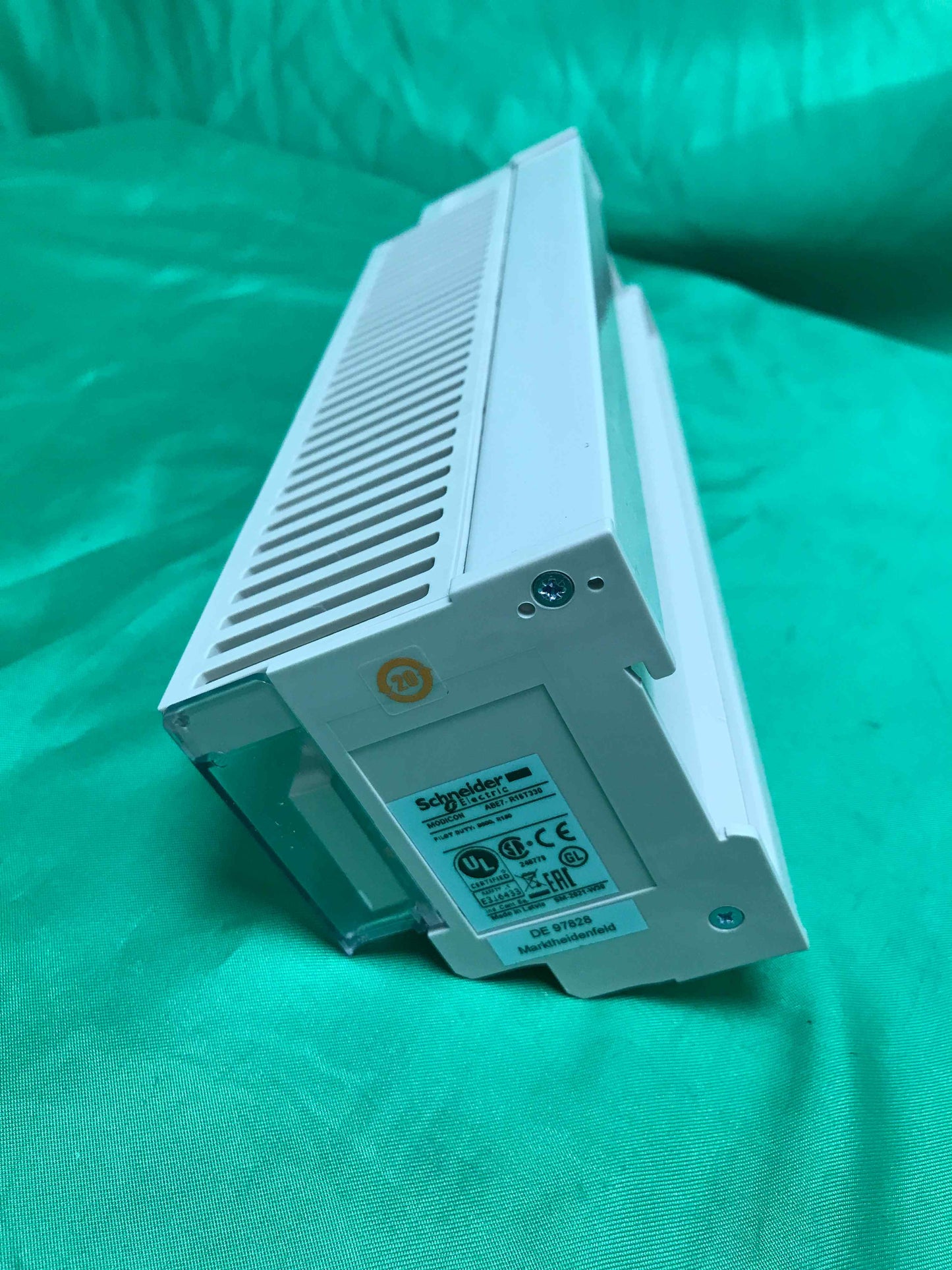 Schneider Electric-ABE7R16T330/ABE7R16T330