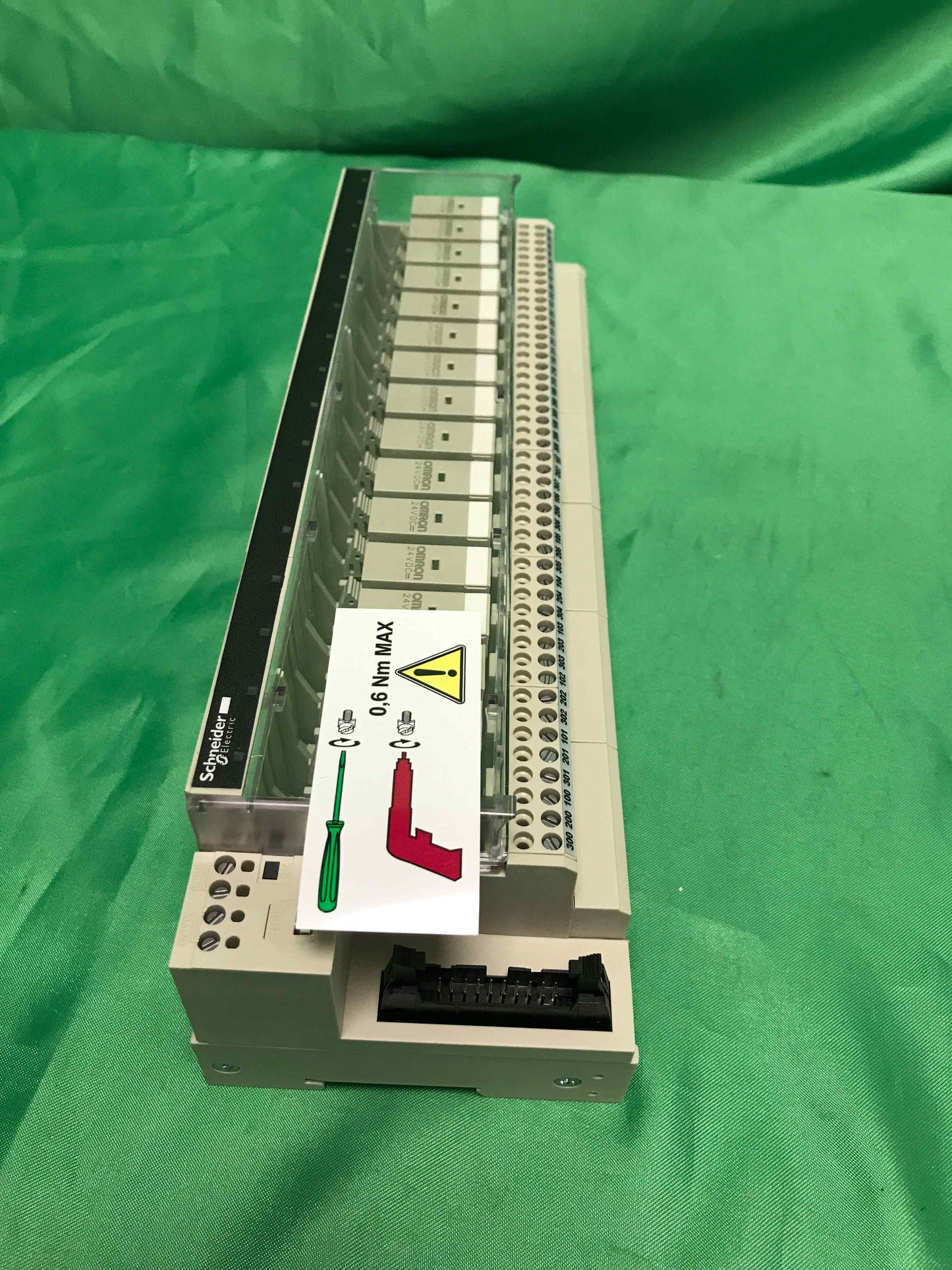 Schneider Electric-ABE7R16T330/ABE7R16T330