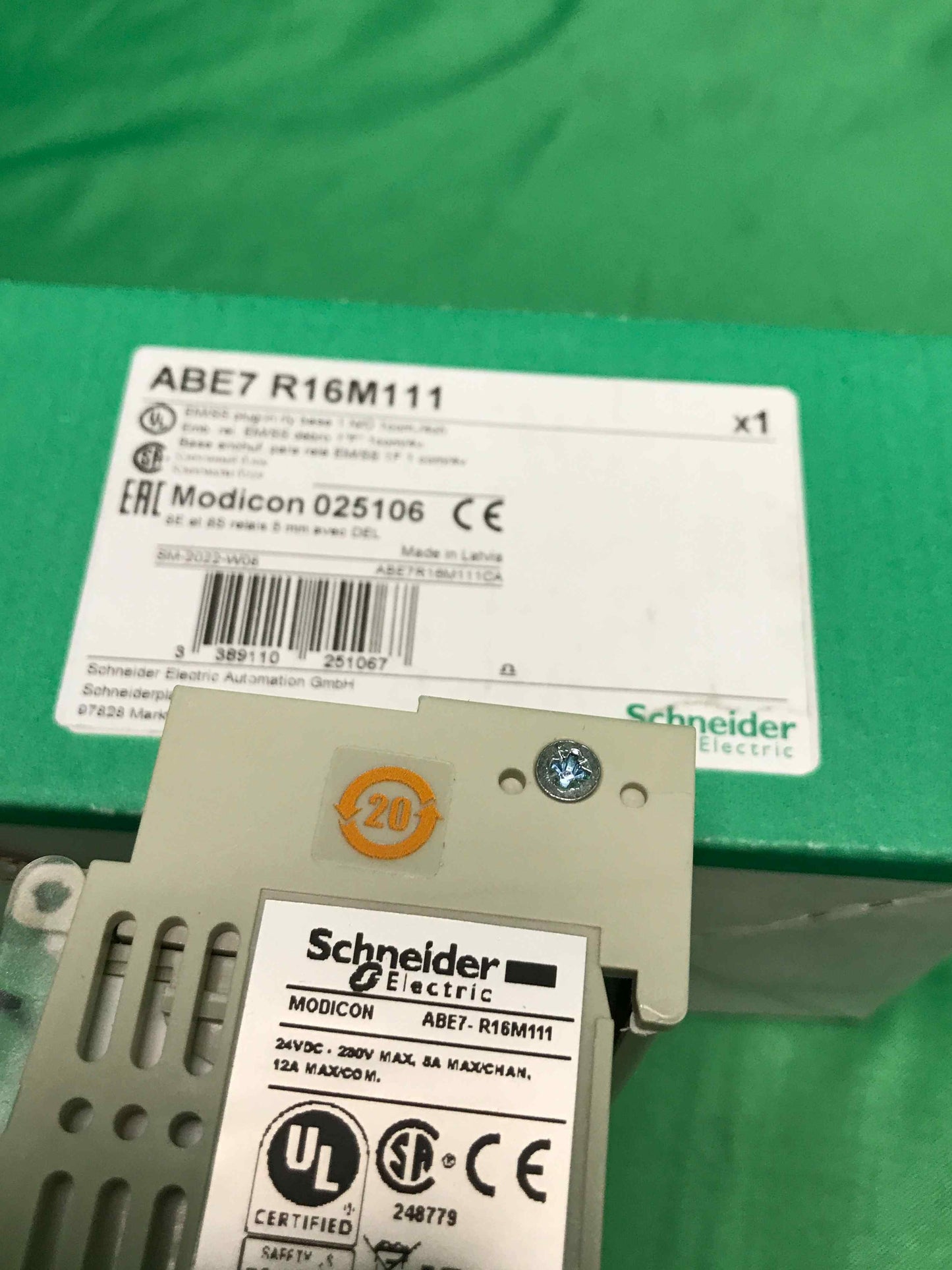 Schneider Electric-ABE7 R16M111/ABE7R16M111
