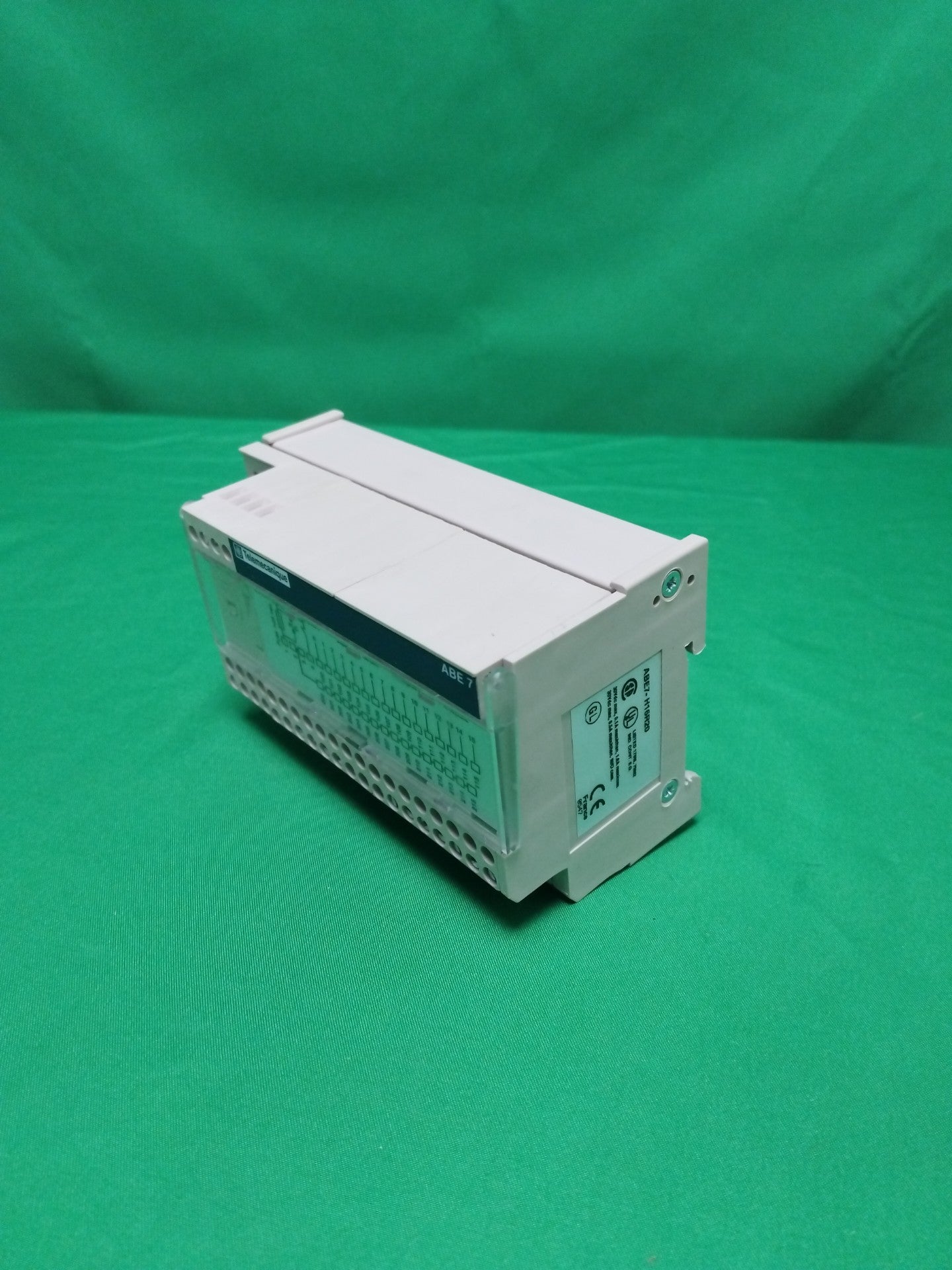 Telemecanique ABE7-H16R20 ABE7H16R20 Defective