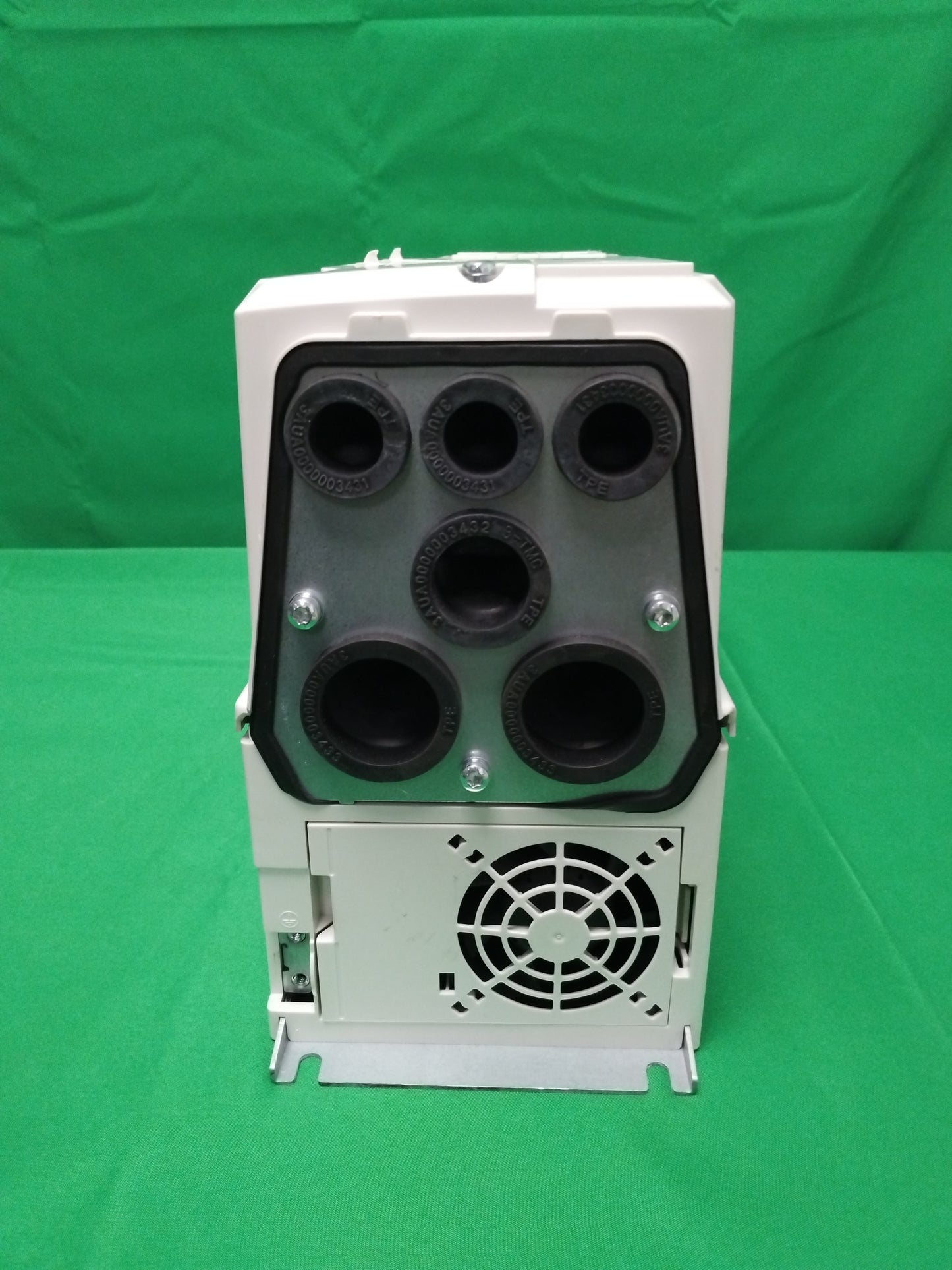 ABB ACH580-01-04A0-4+B056 ACH5800104A04B056