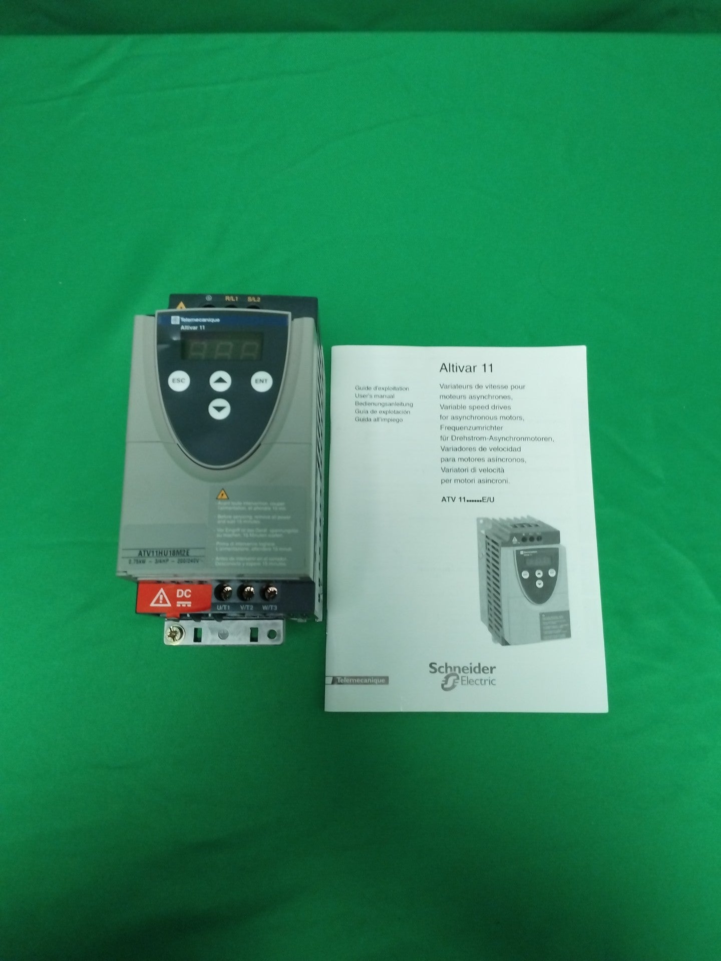 Telemecanique ATV11 HU18M2E ATV11HU18M2E Defective