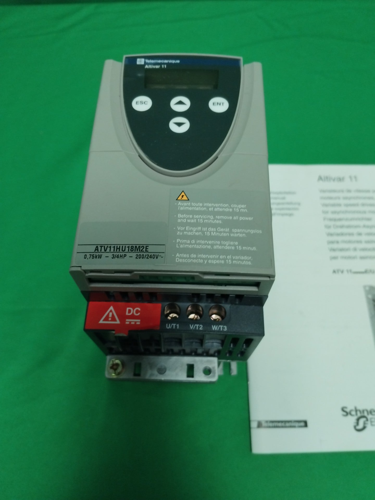 Telemecanique ATV11 HU18M2E ATV11HU18M2E Defective