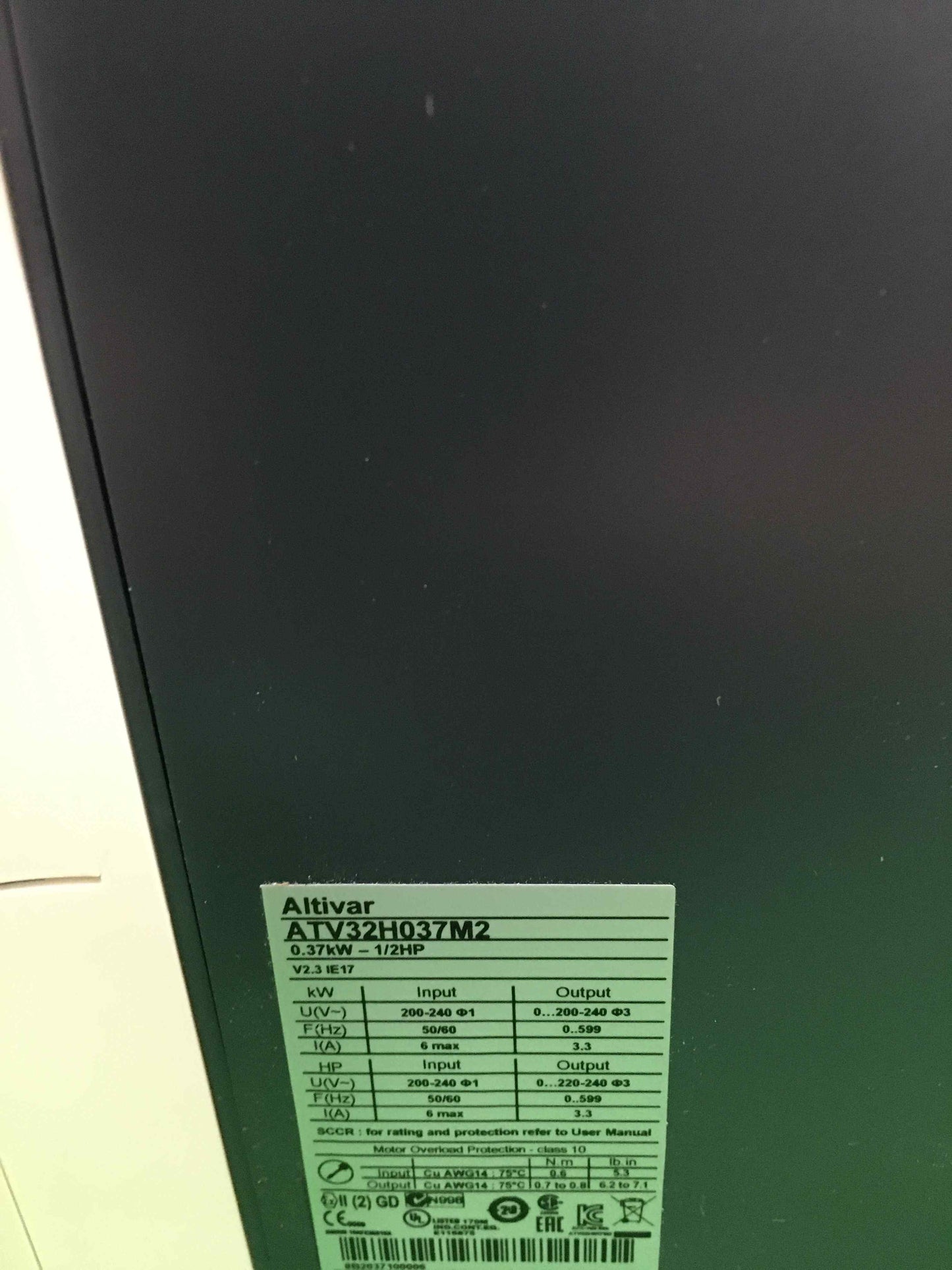 SCHNEIDER ELECTRIC ATV32H037M2 ATV32H037M2 ( 18 months warranty )