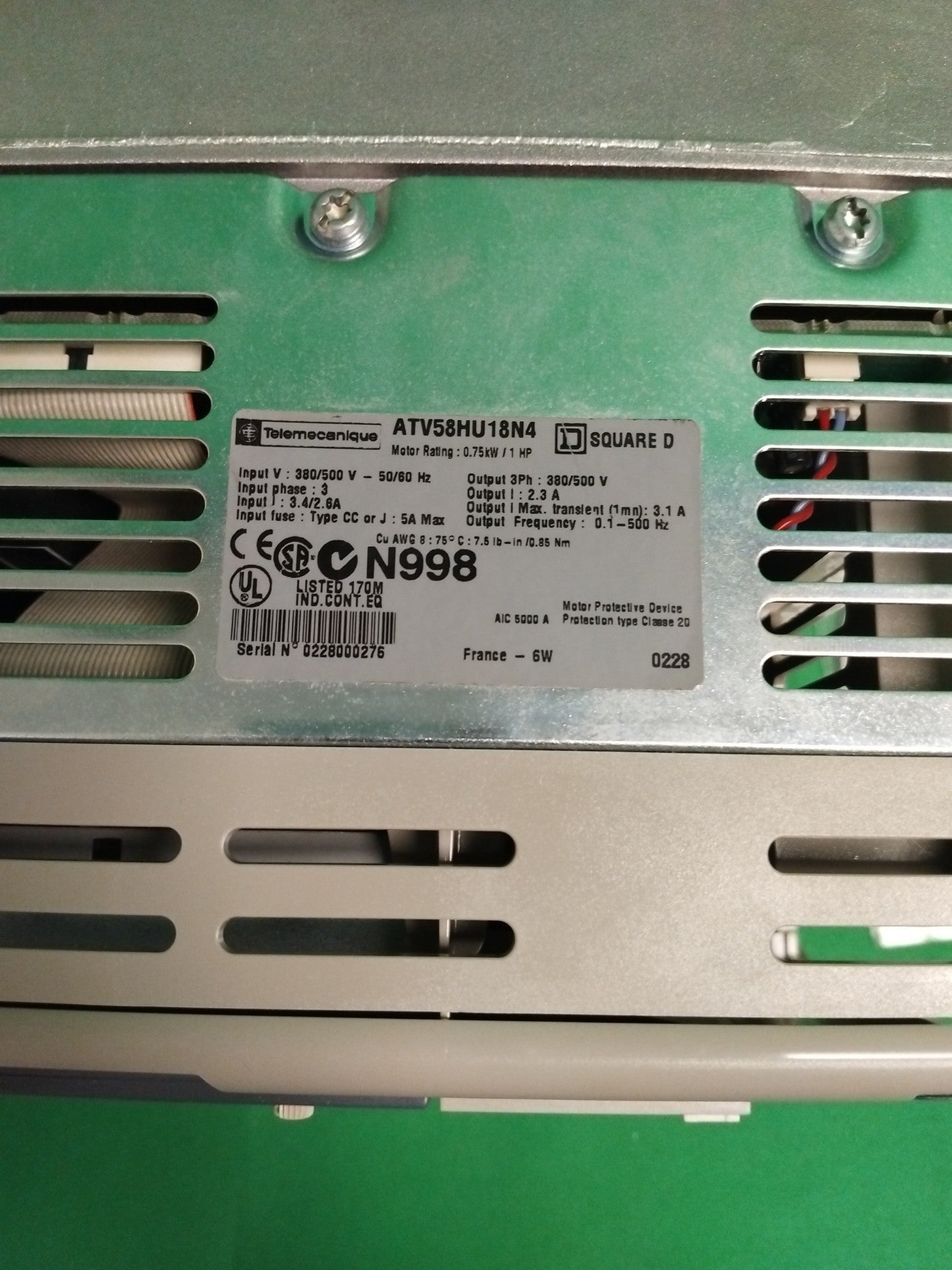 Telemecanique ATV58HU18N4 ATV58HU18N4 Defective