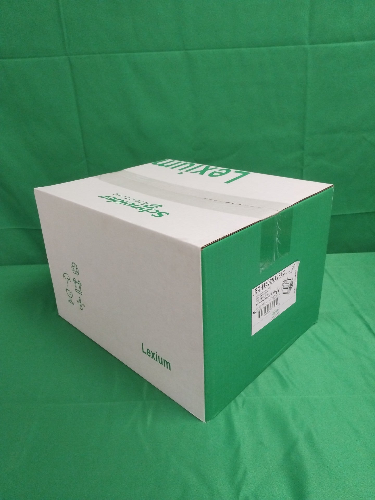 Schneider-Electric BCH1302N12F1C BCH1302N12F1C BCH SERVO MOTOR 1KW