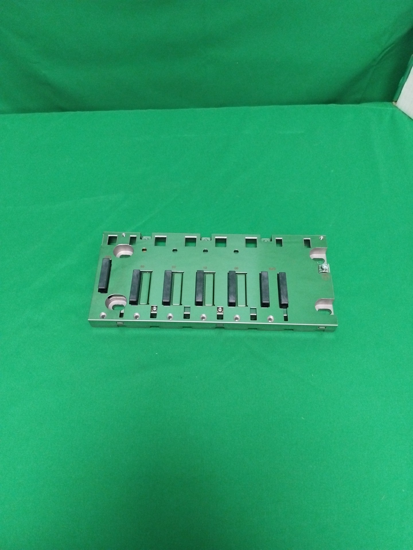 Schneider-Electric BMXXBP0400 BMXXBP0400 WITHOUT ORIGINAL PACKAGING