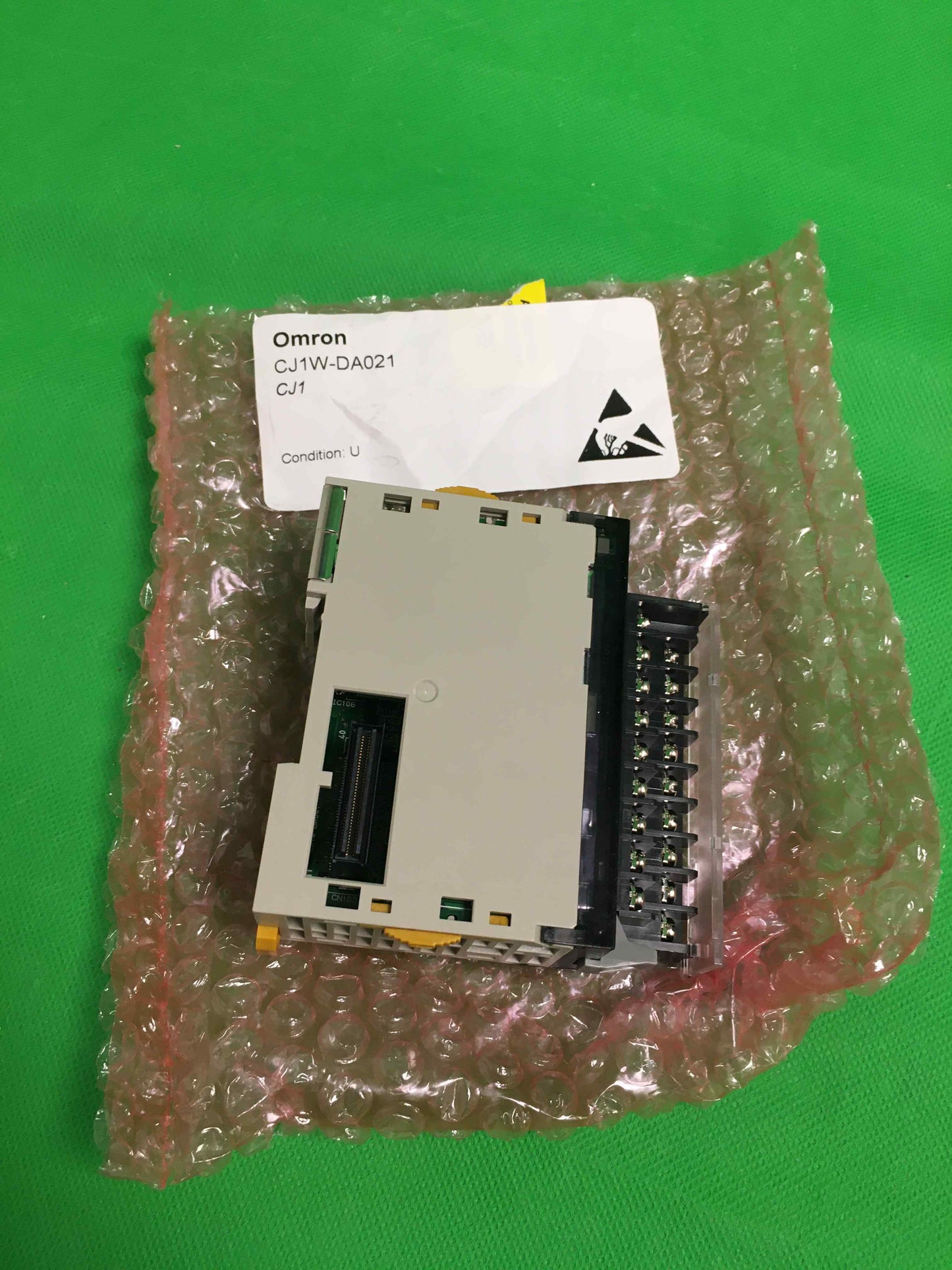 Omron-CJ1W-DA021 USED/CJ1WDA021