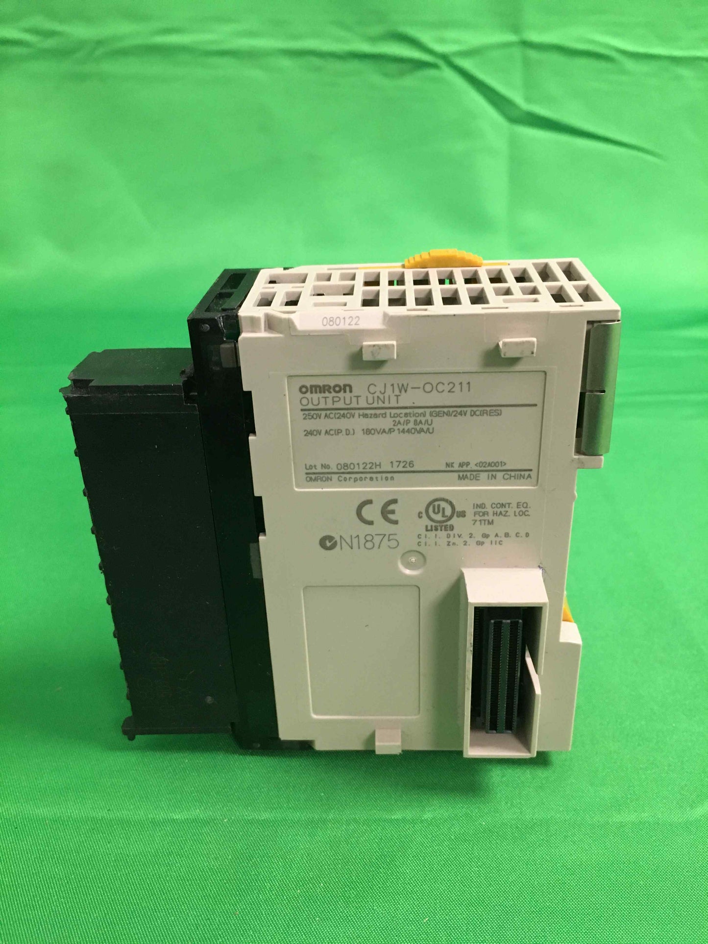 Omron CJ1W-OC211 CJ1WOC211