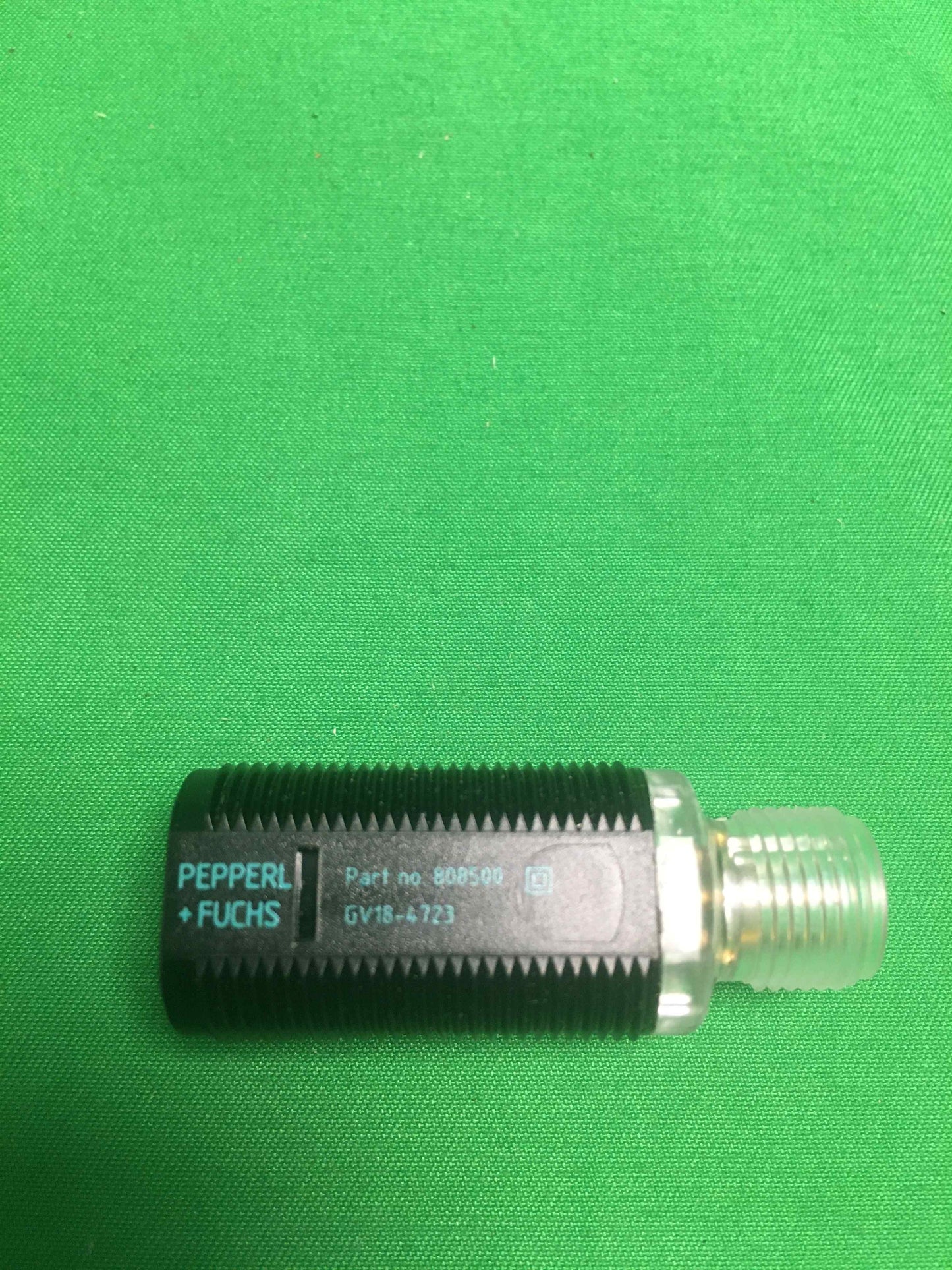 PEPPERL+FUCHS GV18-4723 GV184723 GD18 WITHOUT ORIGINAL PACKAGING