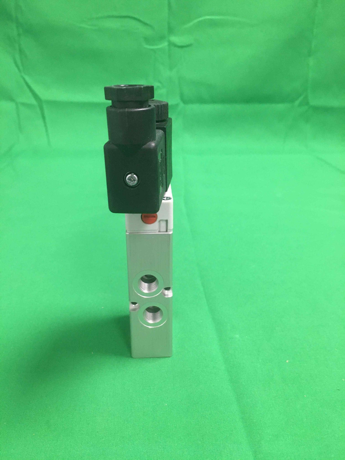 HOERBIGER KZ3673 KZ3673 REF S9581RF-1/8 WITHOUT ORIGINAL PACKAGING